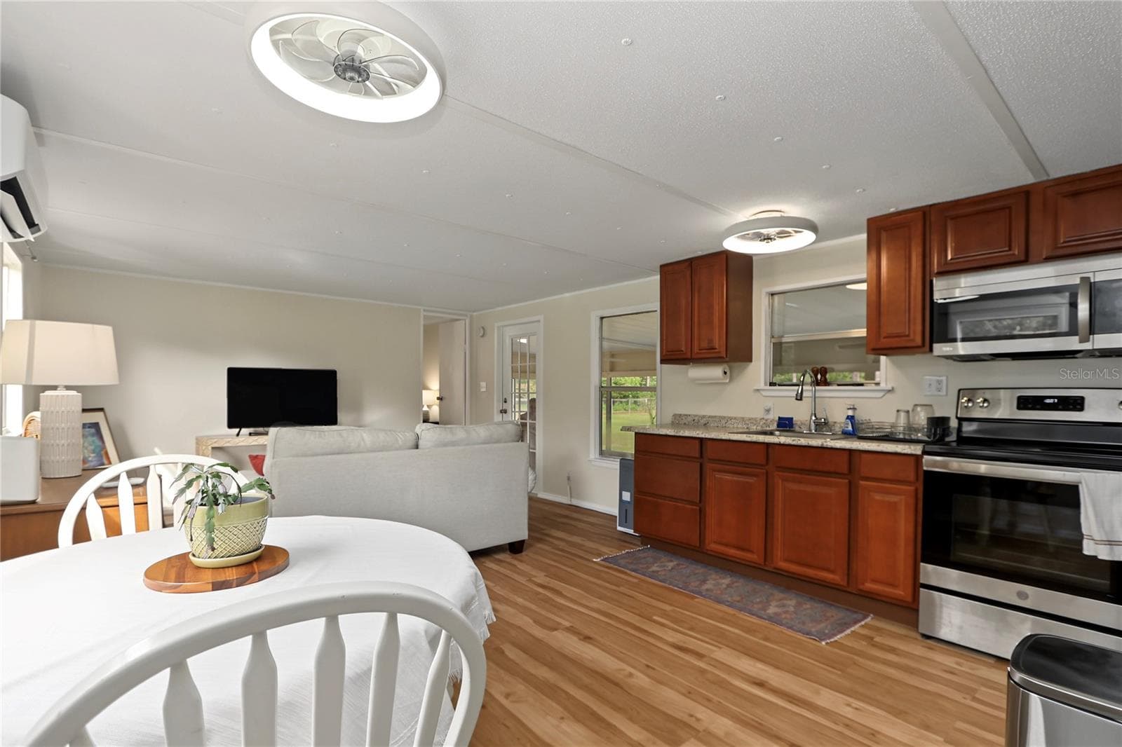 Manufactured Home at 17946 SW 31ST ST, DUNNELLON, photo 22 of 50