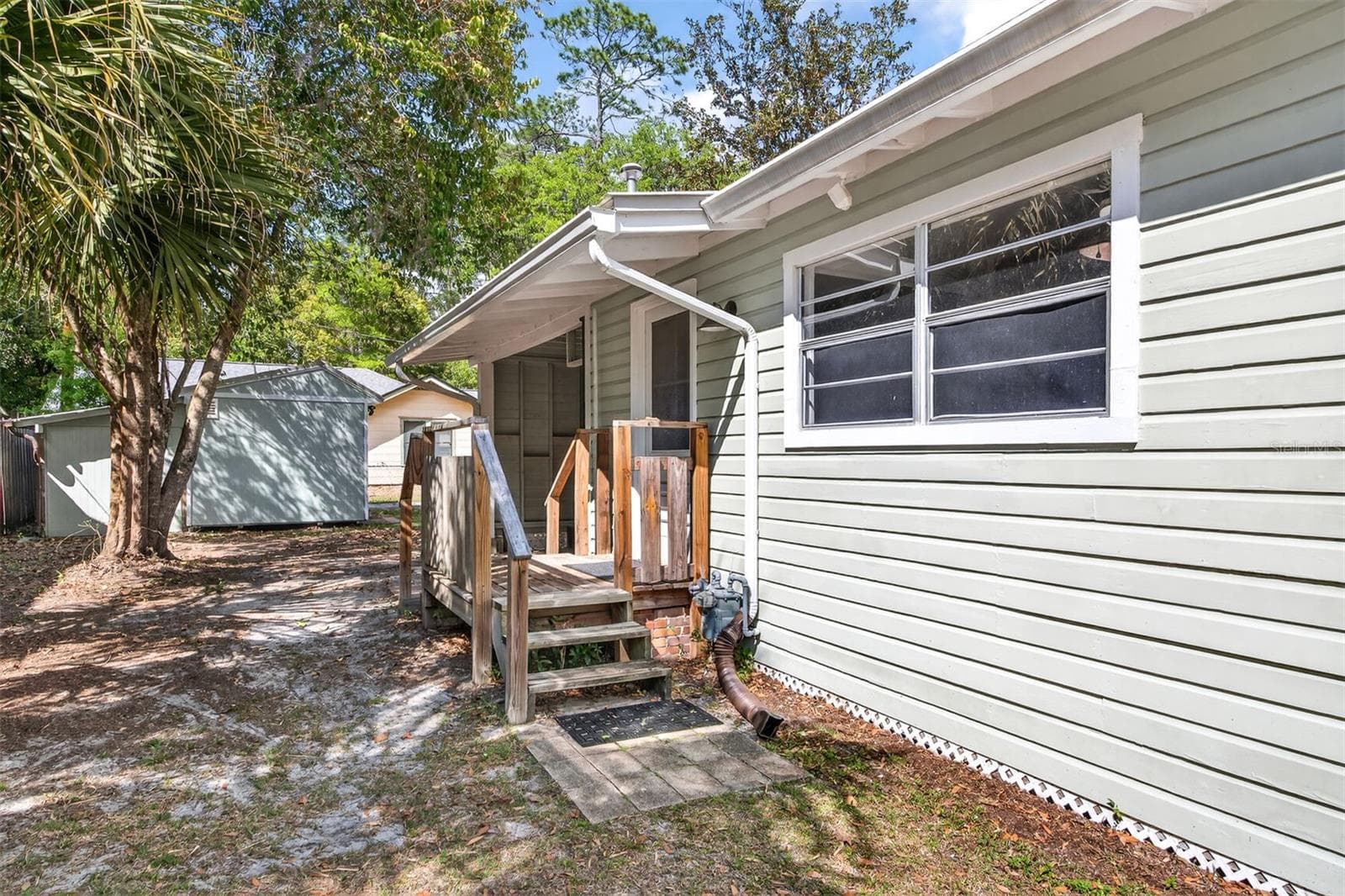 Single Family Residence at 630 NE 6TH AVE, GAINESVILLE, photo 33 of 39
