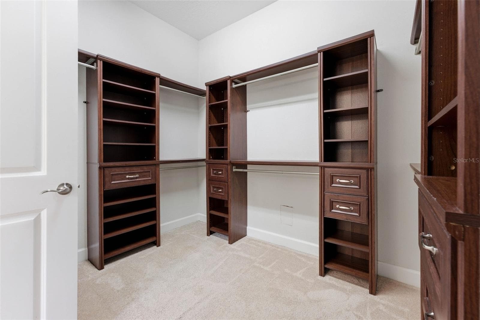Townhouse at 9025 LAUREATE BLVD, ORLANDO, photo 11 of 15