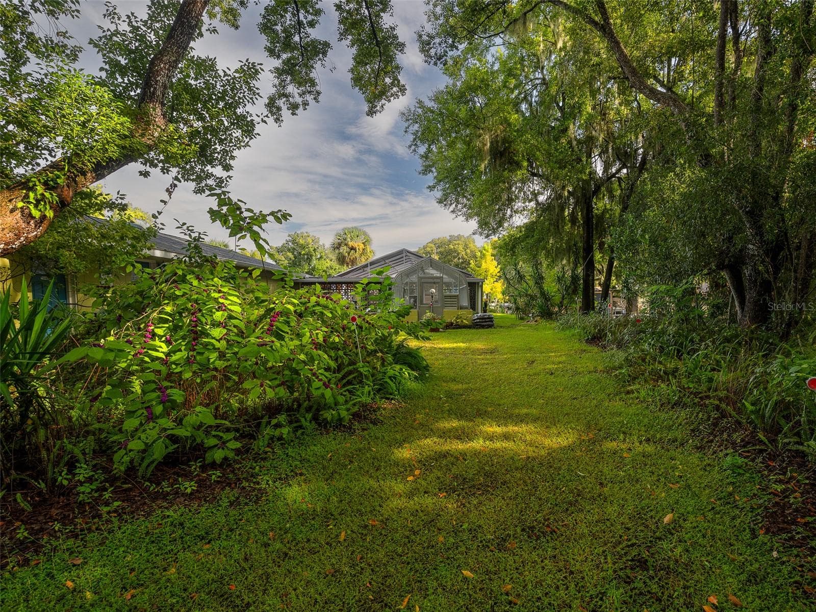 Lush Back Yard - 35546 CALLA CT, LEESBURG