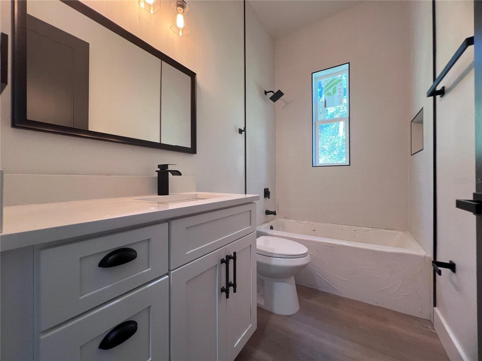 4th bedroom bath - 45 SANCTUARY AVE, DEBARY