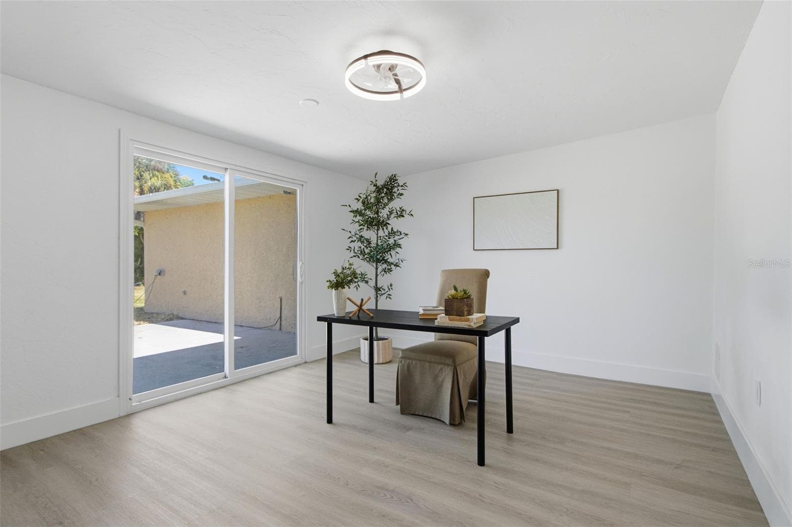 Single Family Residence at 1105 GULF COAST BLVD, VENICE, photo 15 of 30