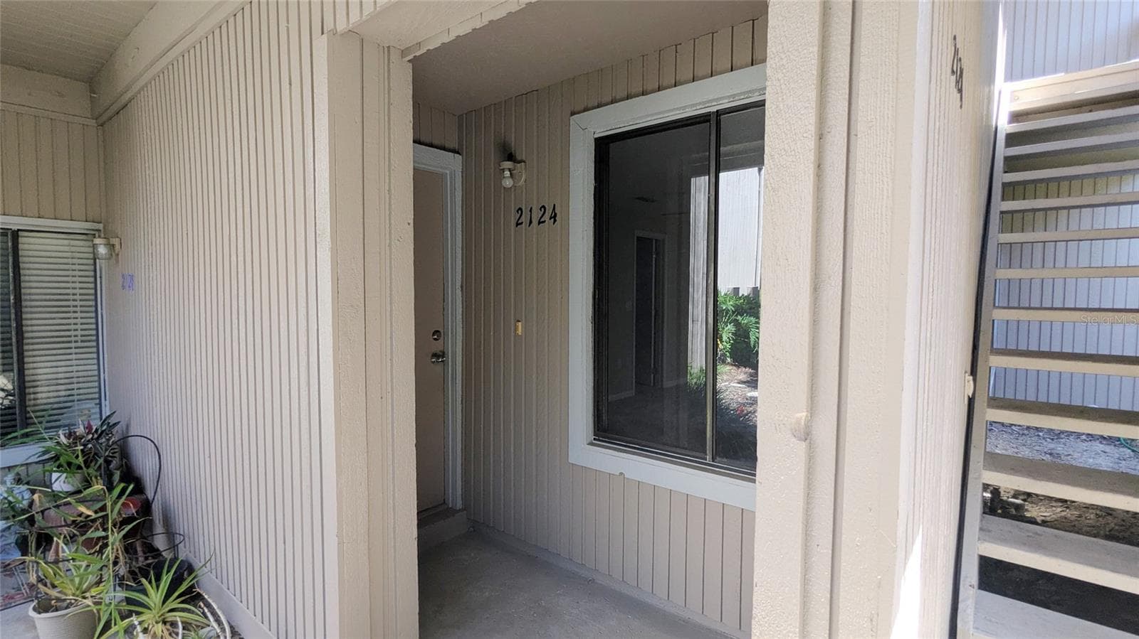 Condominium at 2124 WOODBRIDGE RD, LONGWOOD, photo 2 of 22