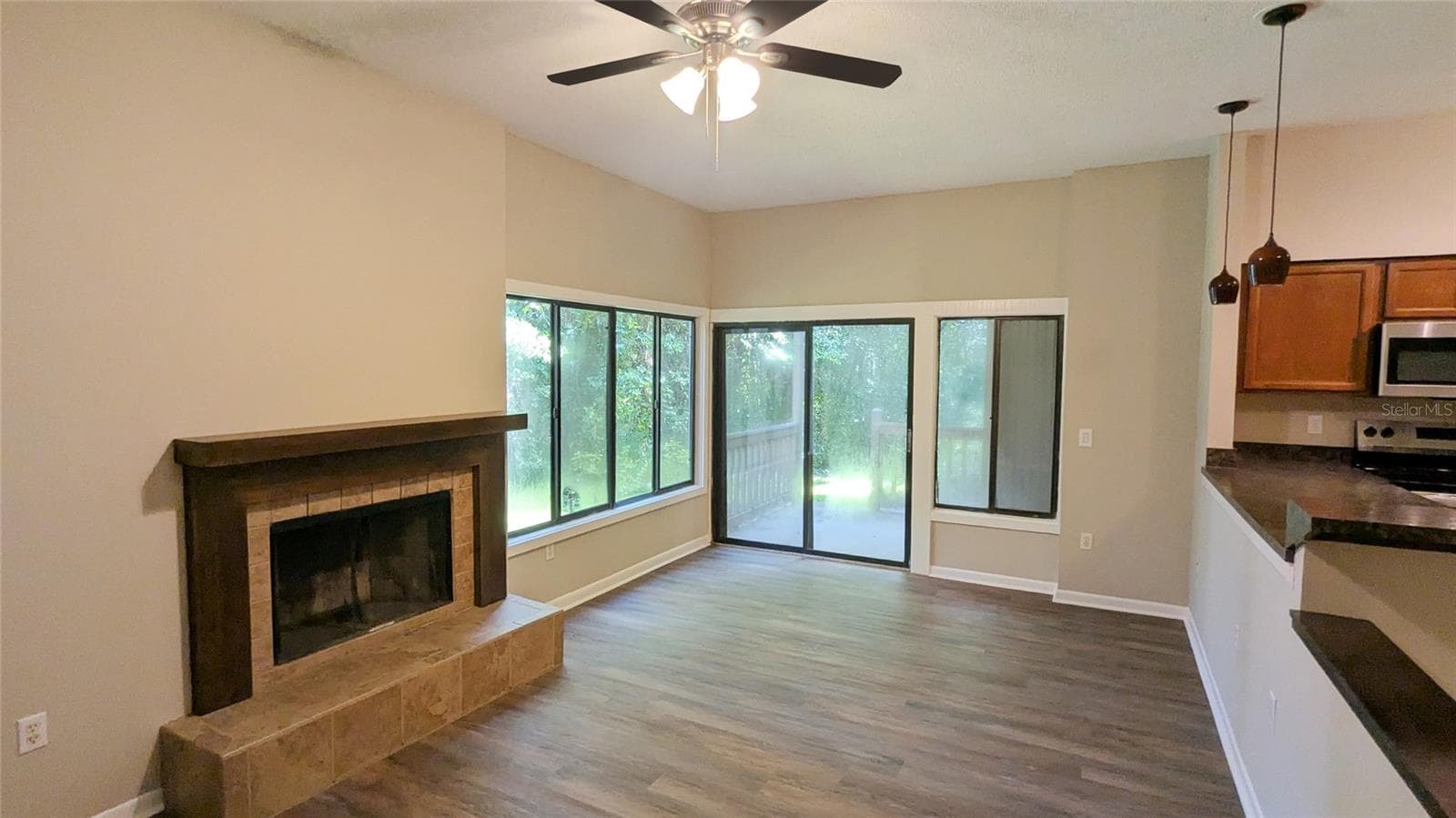 Condominium at 2124 WOODBRIDGE RD, LONGWOOD, photo 5 of 22