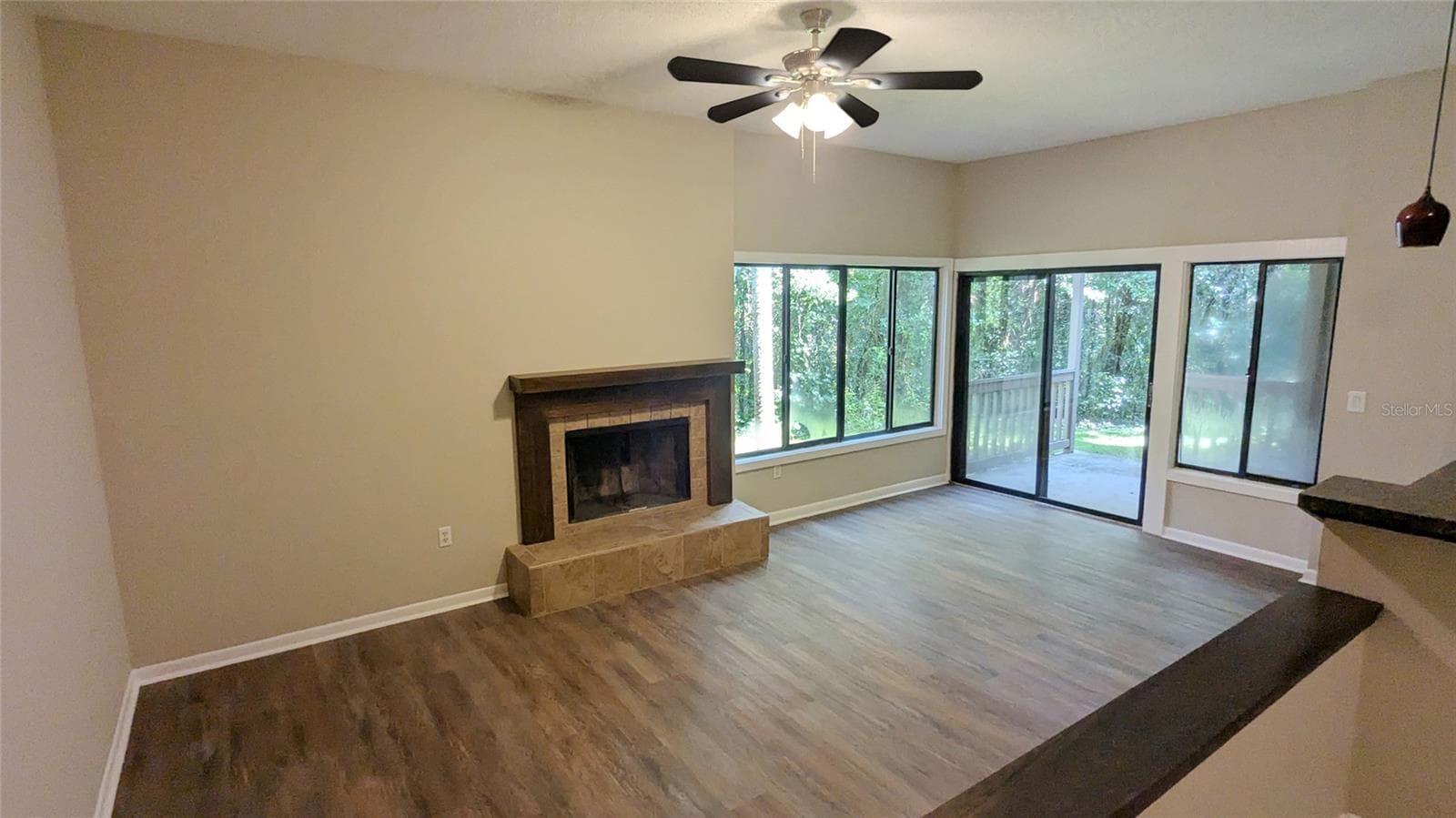 Condominium at 2124 WOODBRIDGE RD, LONGWOOD, photo 6 of 22