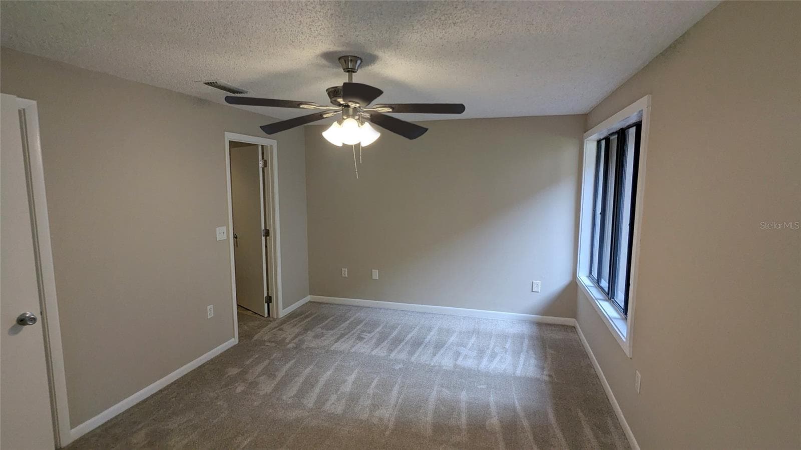 Condominium at 2124 WOODBRIDGE RD, LONGWOOD, photo 14 of 22