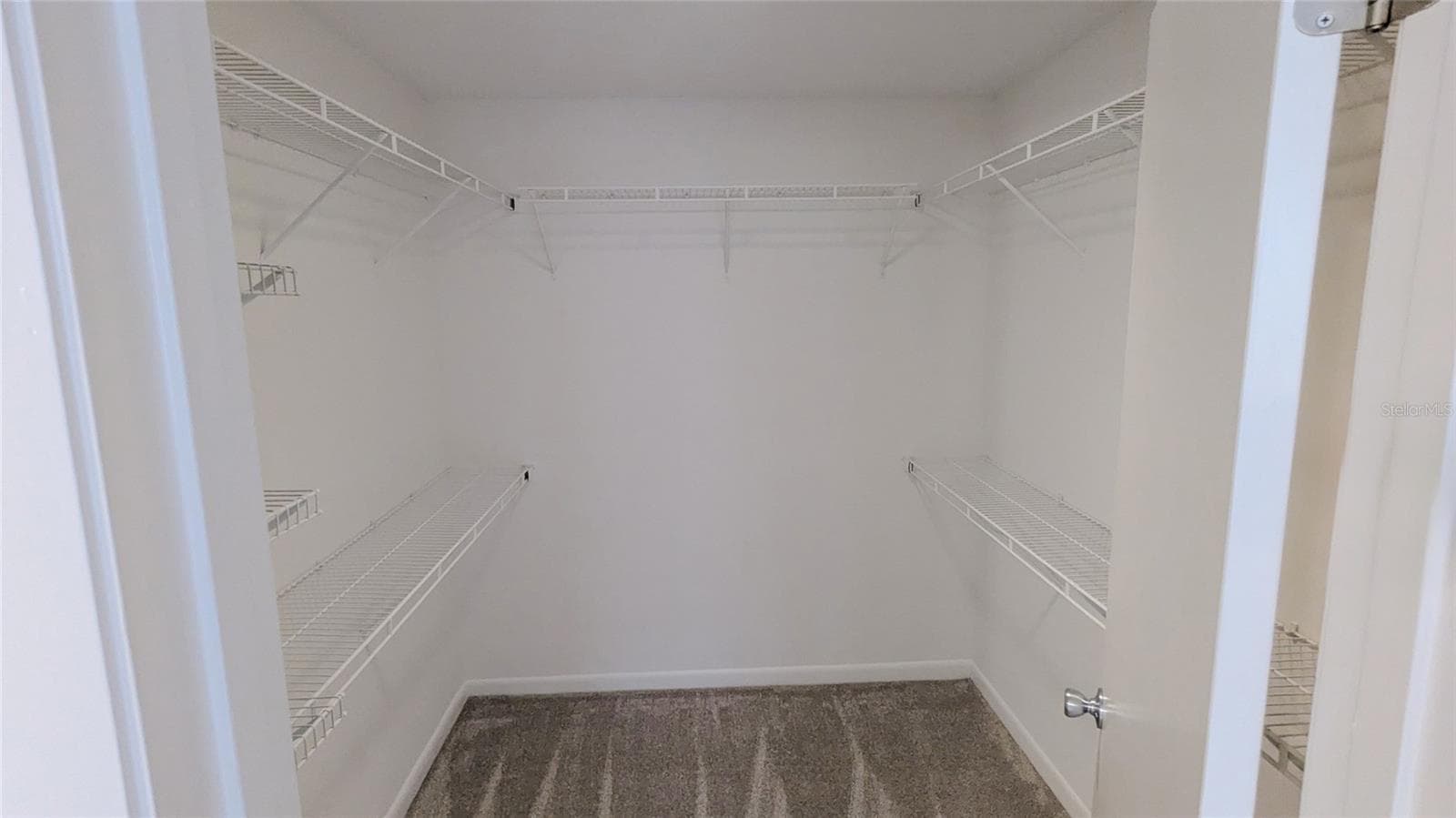 Condominium at 2124 WOODBRIDGE RD, LONGWOOD, photo 17 of 22