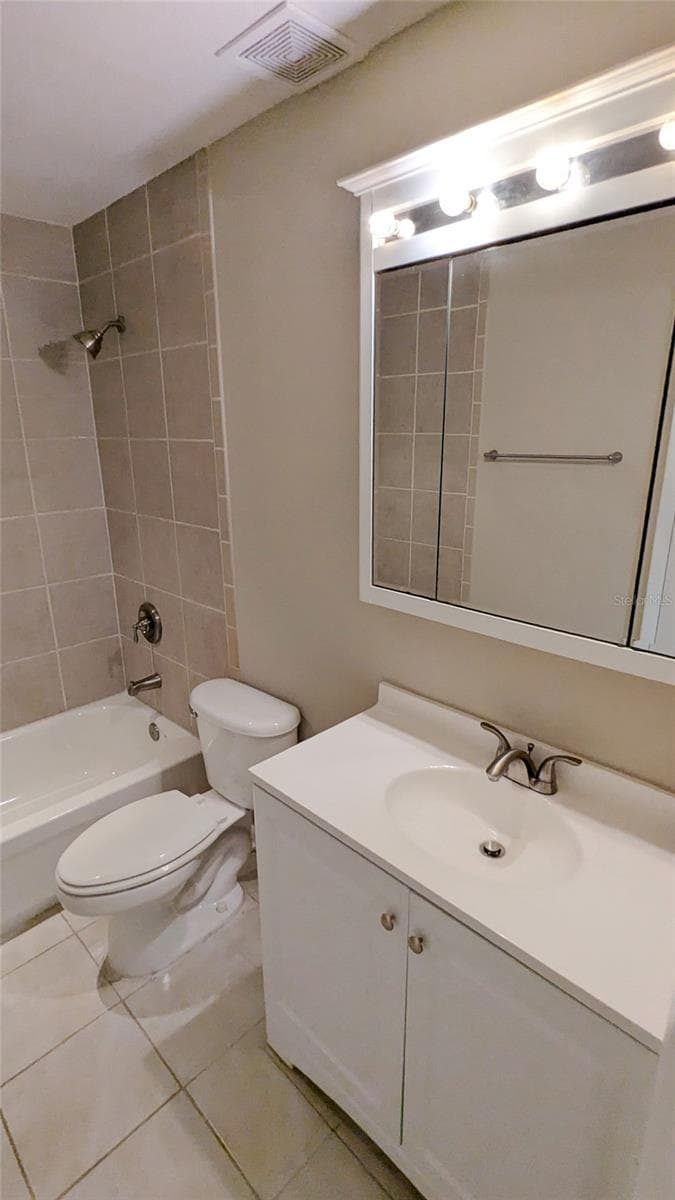 Condominium at 2124 WOODBRIDGE RD, LONGWOOD, photo 18 of 22