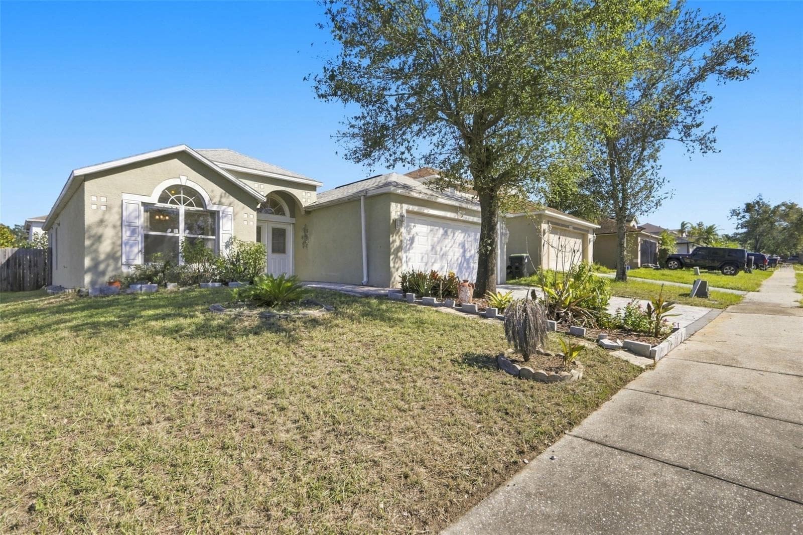 Single Family Residence at 6737 WESTLAKE BLVD, ORLANDO, photo 3 of 36