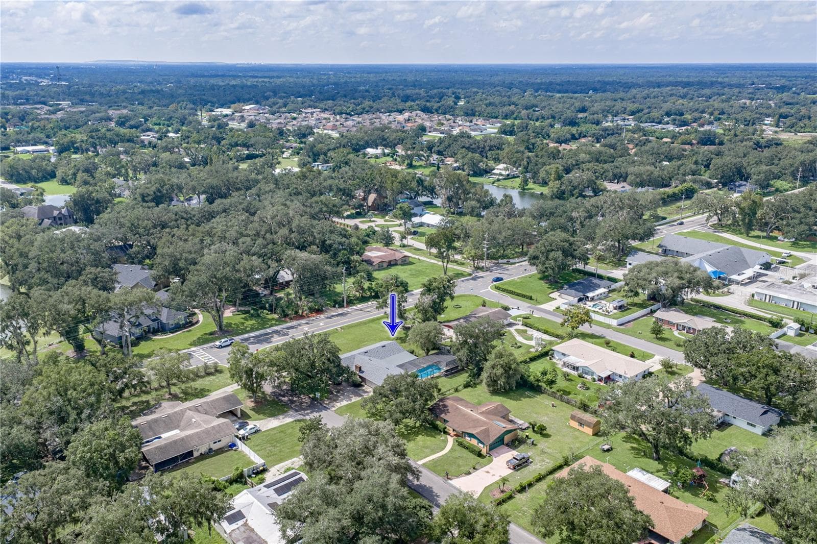 Single Family Residence at 609 W PIPKIN RD, LAKELAND, photo 43 of 48