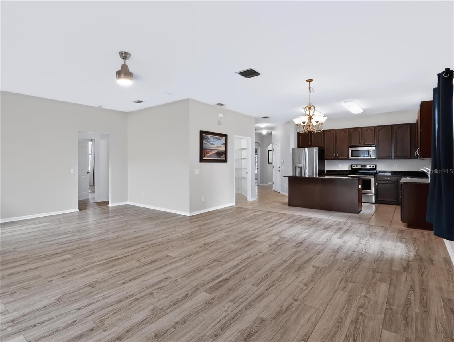 Single Family Residence at 620 CHESNEY DR, VALRICO, photo 19 of 48