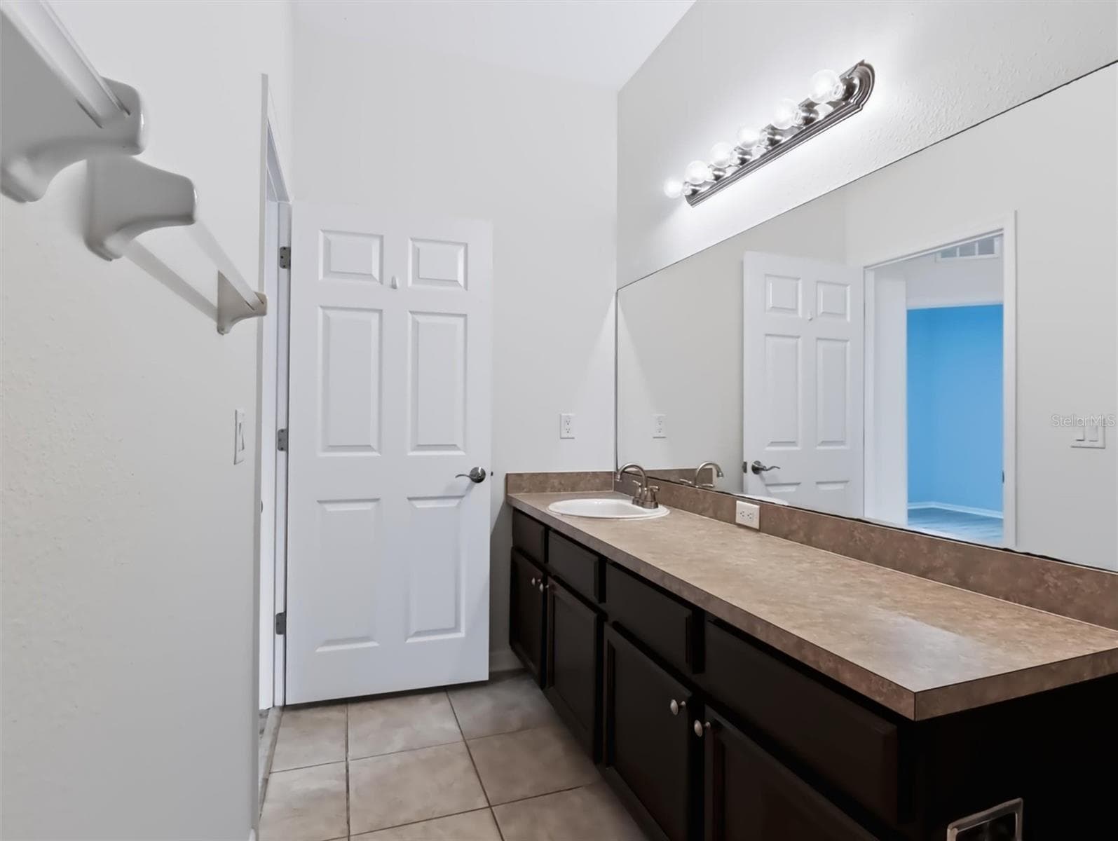 Single Family Residence at 620 CHESNEY DR, VALRICO, photo 25 of 48