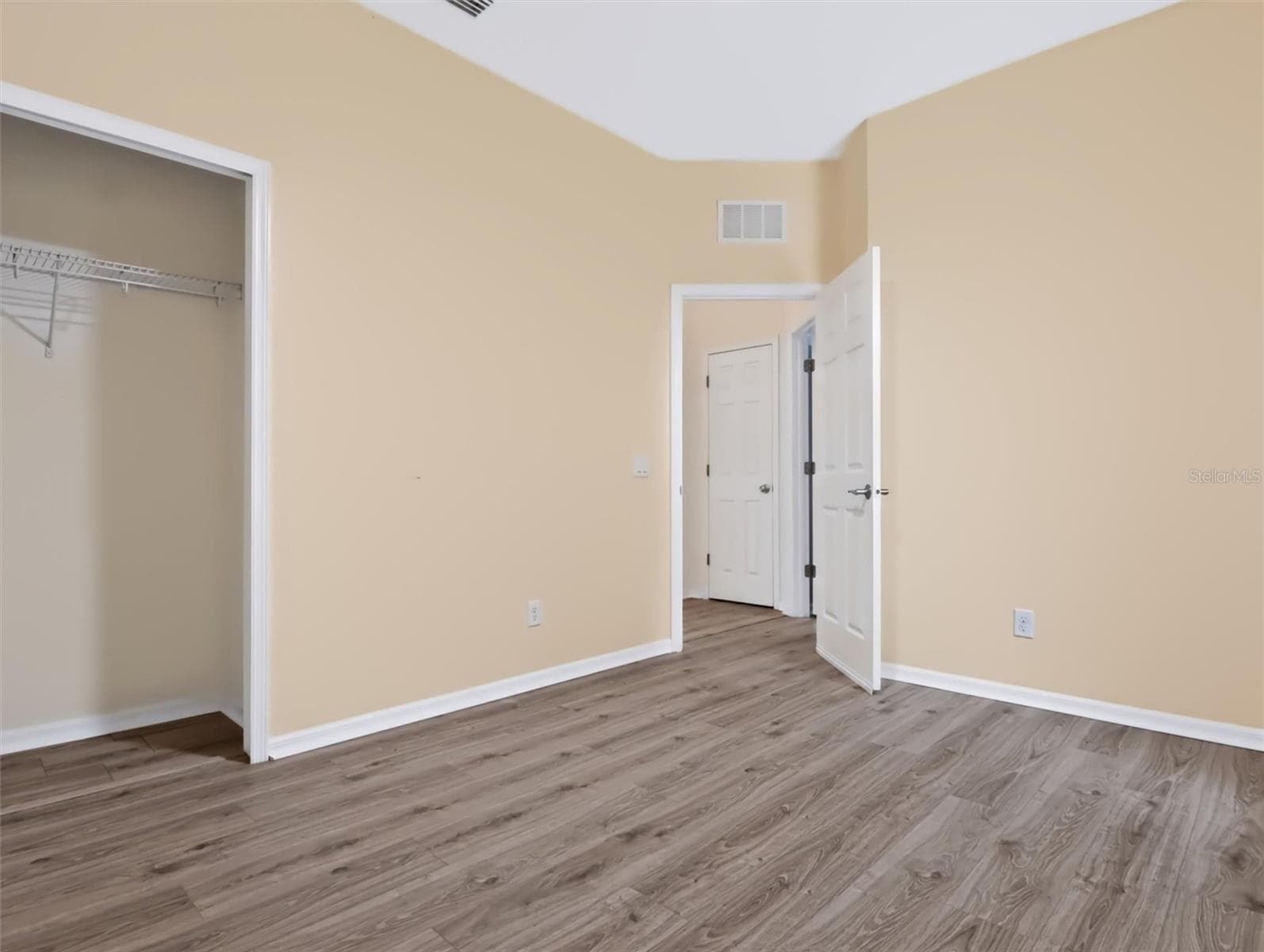 Single Family Residence at 620 CHESNEY DR, VALRICO, photo 28 of 48