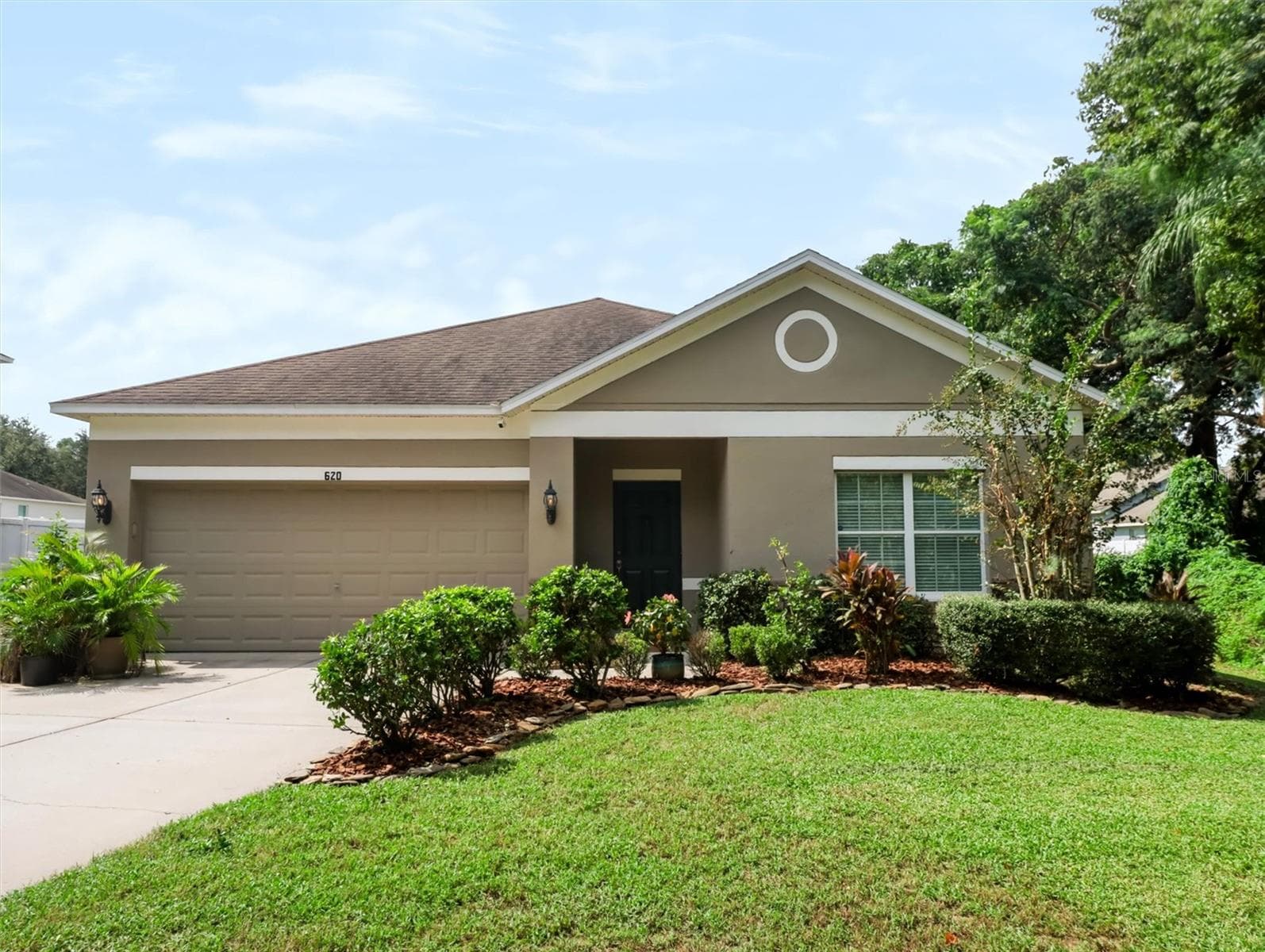 Single Family Residence at 620 CHESNEY DR, VALRICO, photo 2 of 48