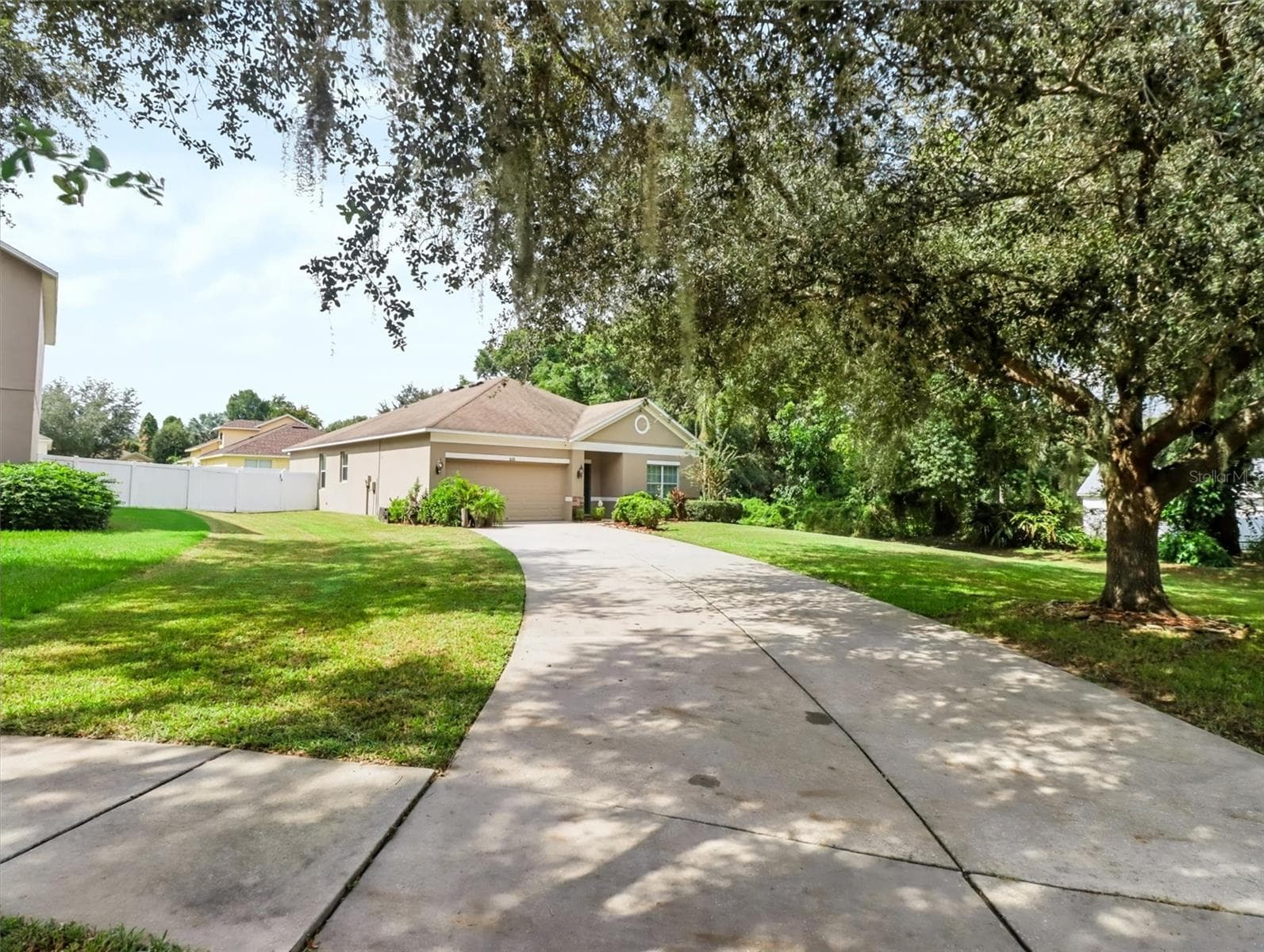 Single Family Residence at 620 CHESNEY DR, VALRICO, photo 8 of 48