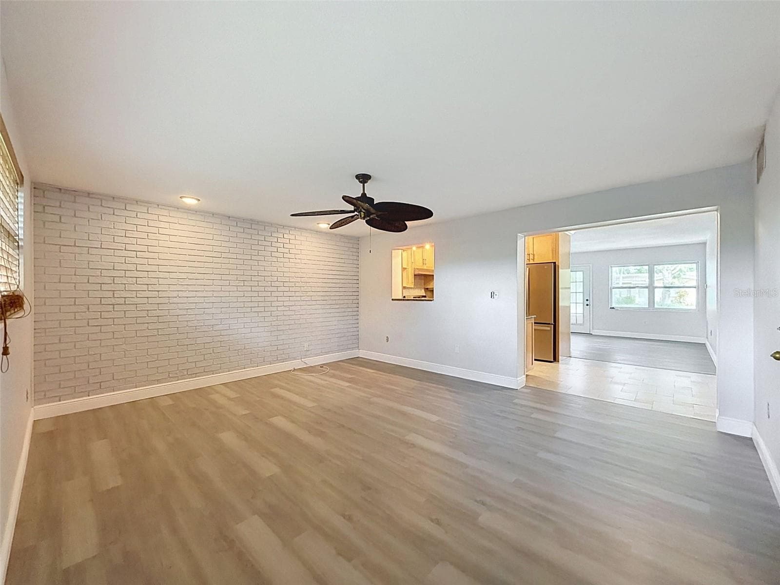 Single Family Residence at 953 CEDARWOOD AVE, DUNEDIN, photo 11 of 29