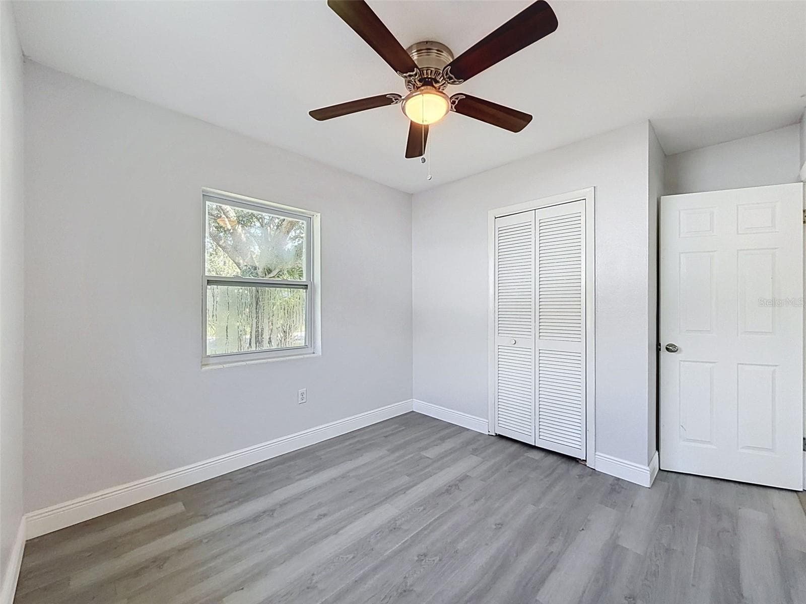 Single Family Residence at 953 CEDARWOOD AVE, DUNEDIN, photo 15 of 29