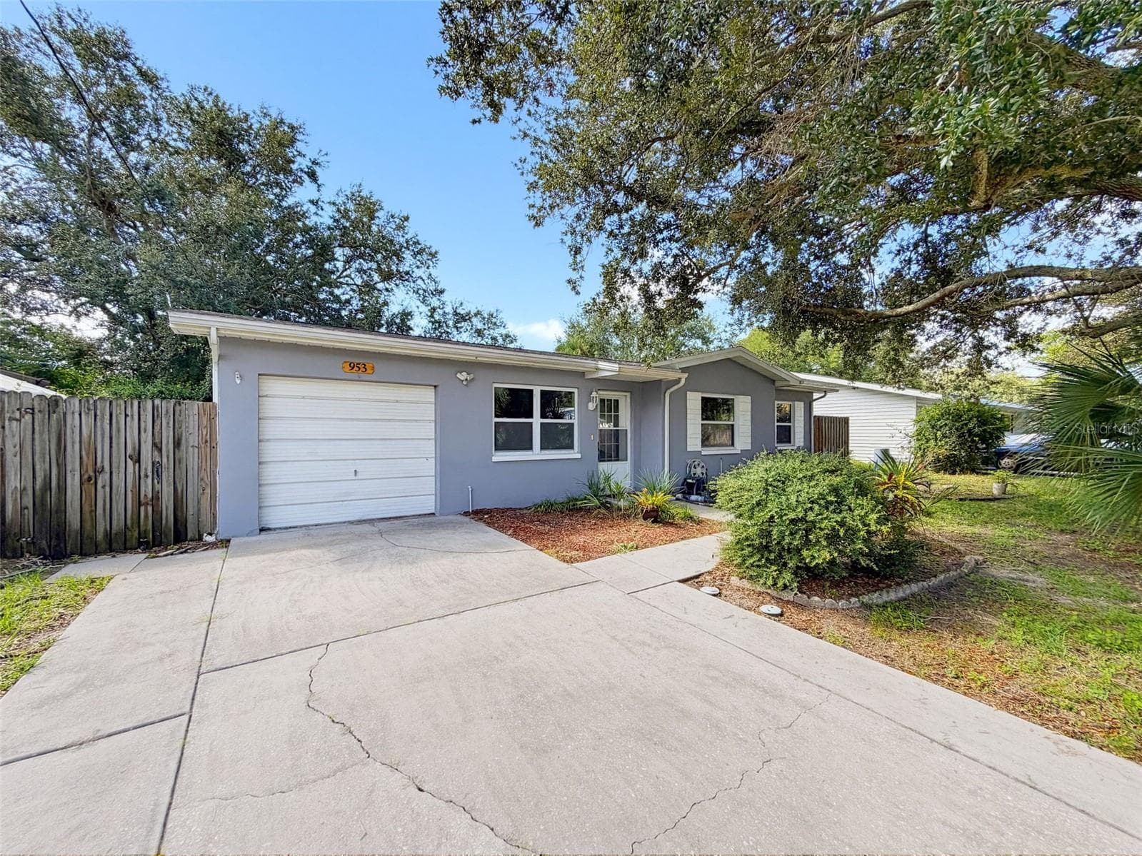 Single Family Residence at 953 CEDARWOOD AVE, DUNEDIN, photo 28 of 29