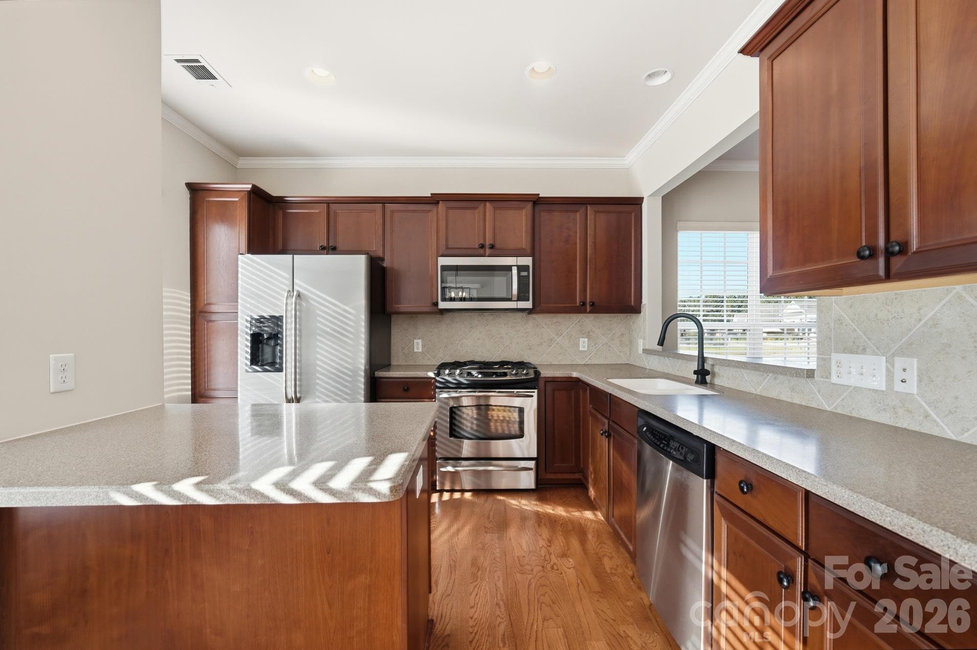 SS Appliances and Corian countertops - 2047 Sweetleaf Drive, Indian Land