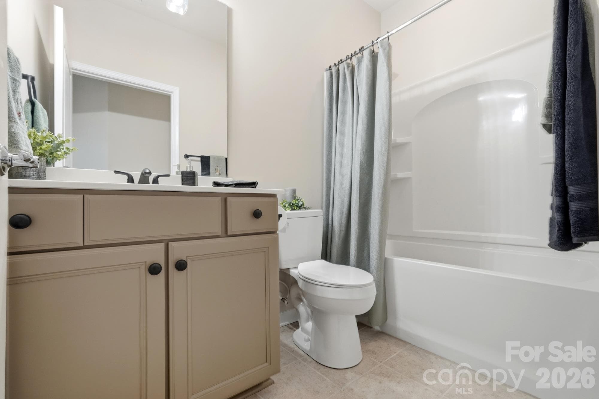 Hall Bath - 2047 Sweetleaf Drive, Indian Land