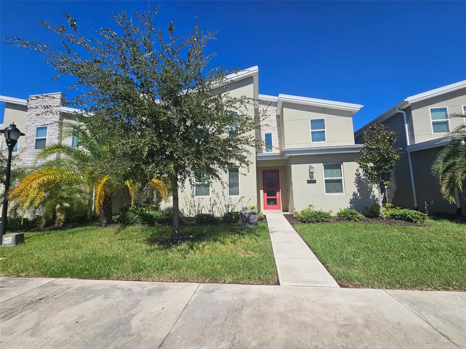 Single Family Residence at 4557 TARGET BLVD, KISSIMMEE, photo 2 of 35