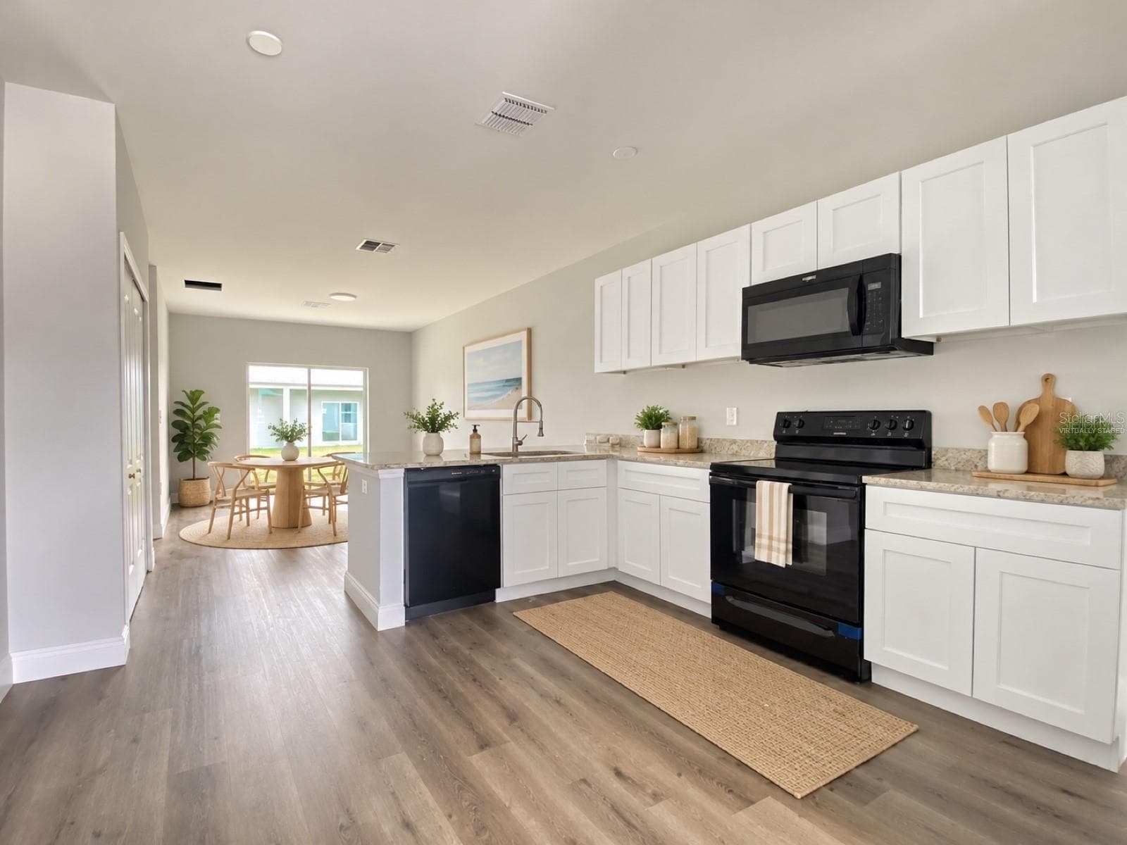 Virtually staged - 610 BLUEBILL CT, POINCIANA