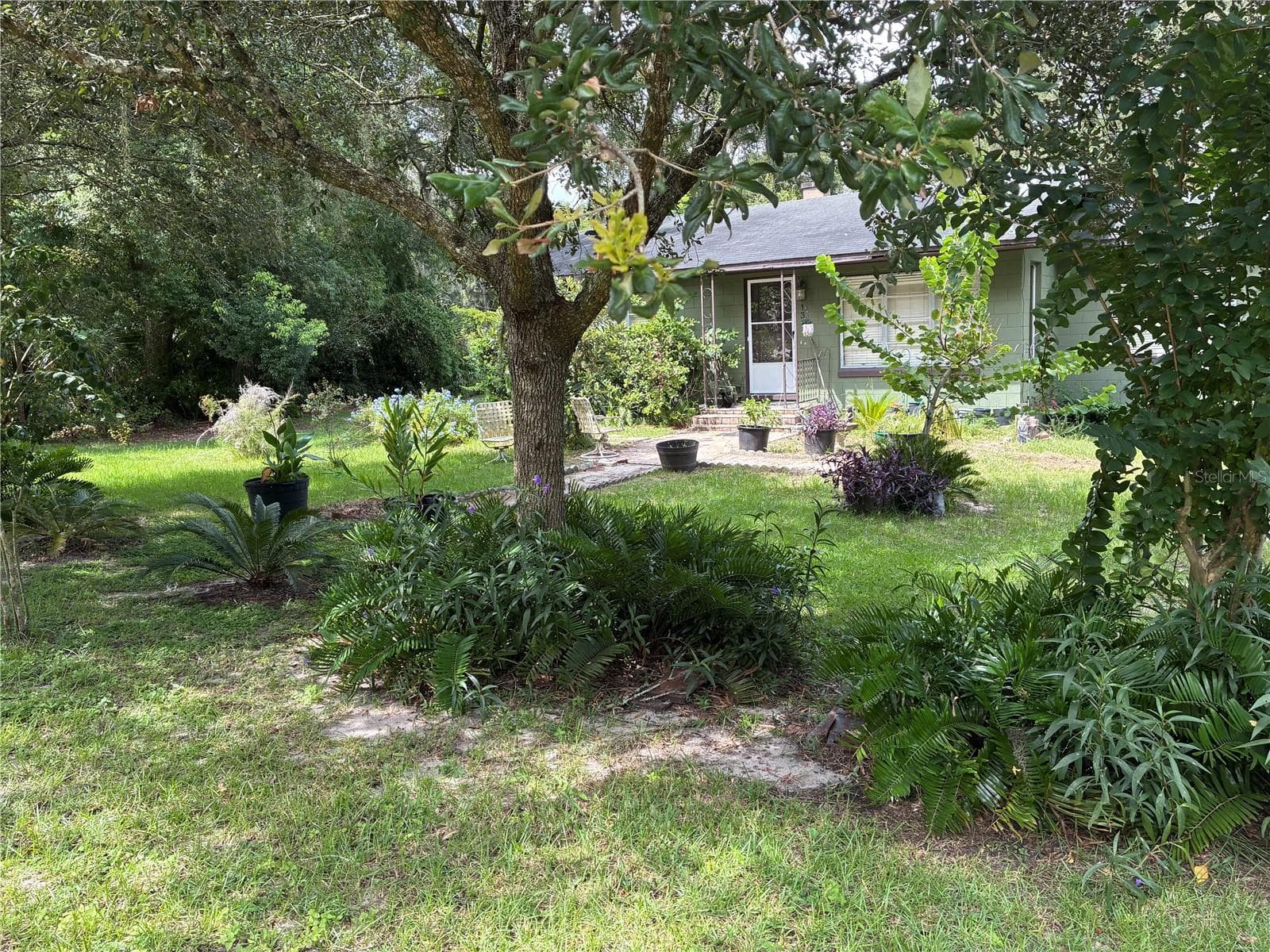 Single Family Residence at 131 KATRINA ST, DE LEON SPRINGS, photo 4 of 12