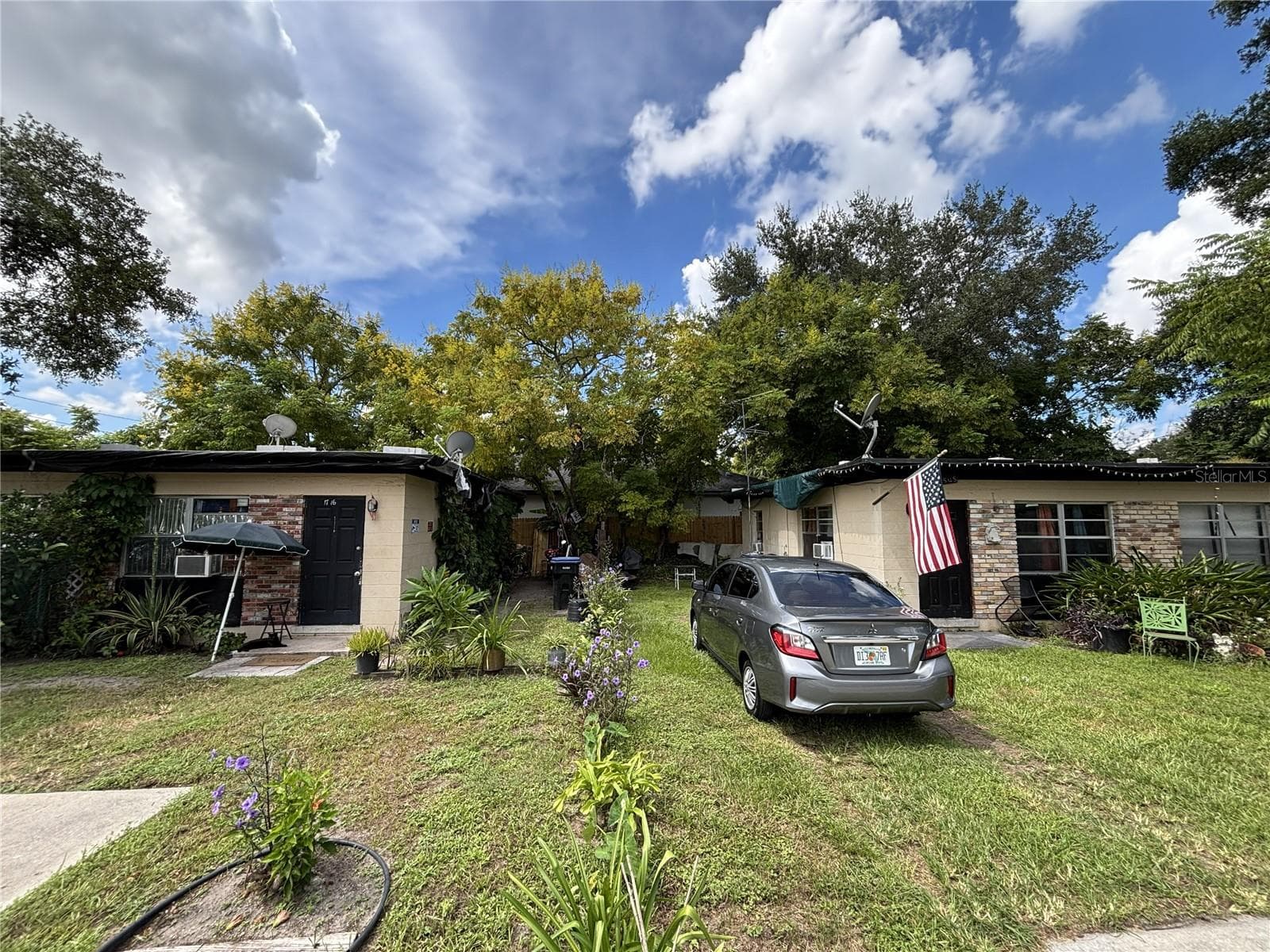 Area Between Duplexes - 1716 S WESTMORELAND DR, ORLANDO