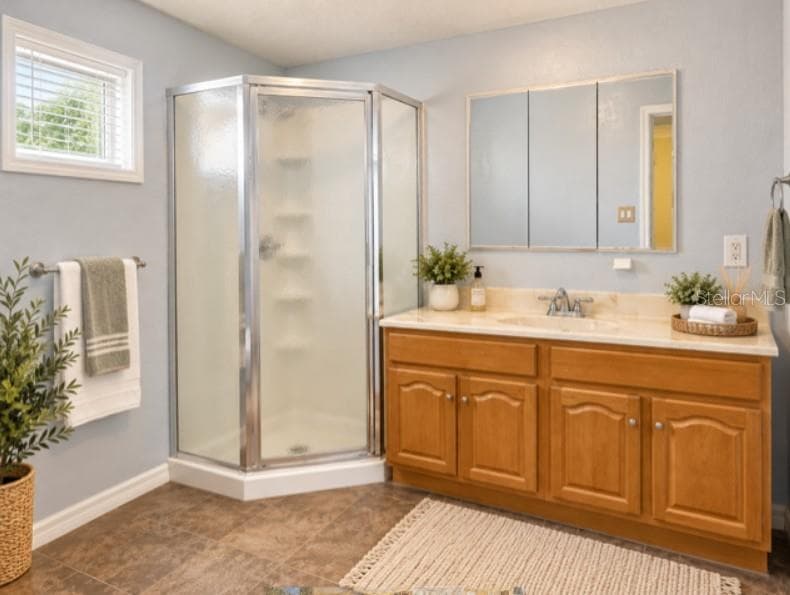 en suite bathroom - 16421 HANNA RD, LUTZ