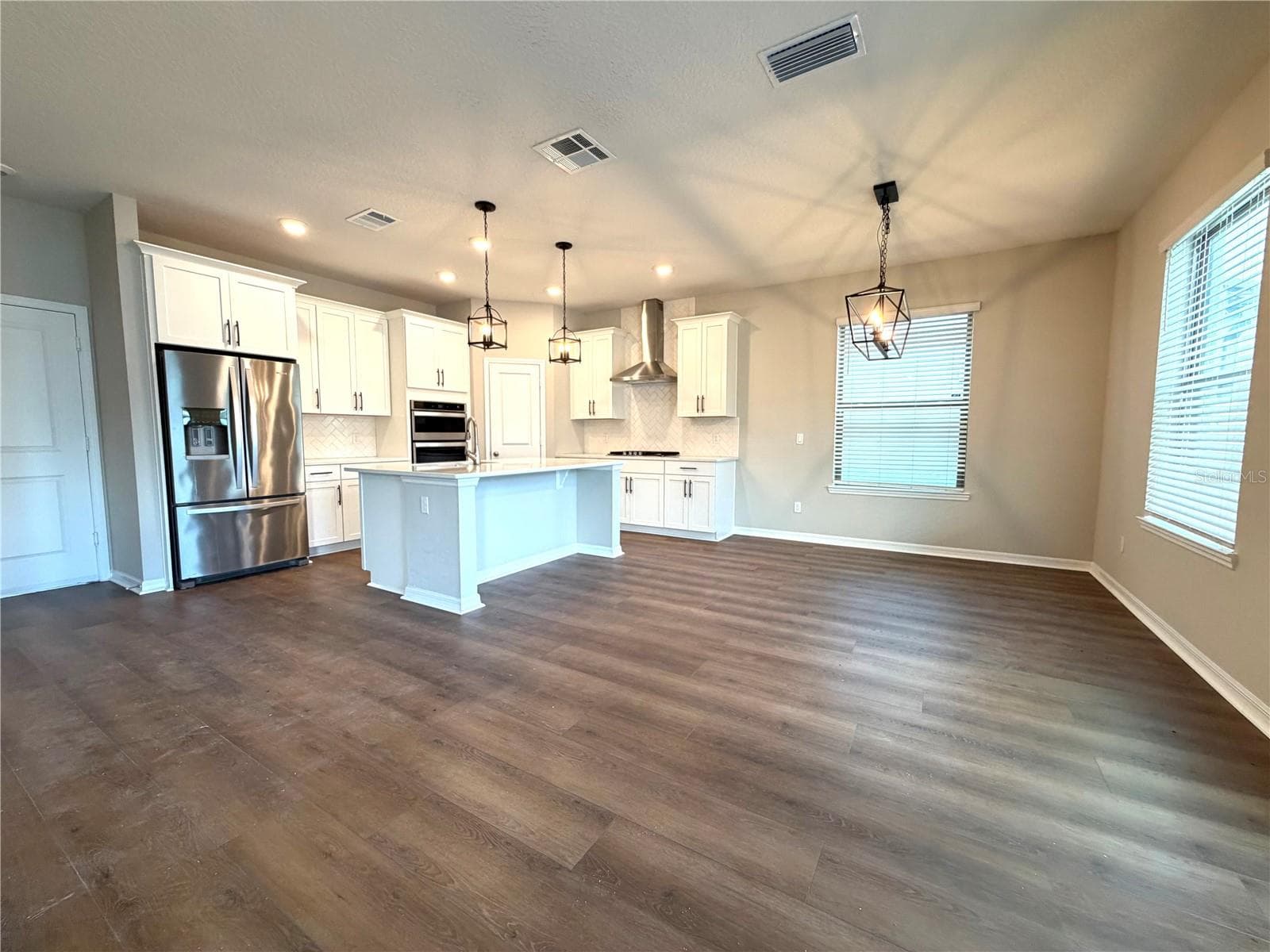 Single Family Residence at 9872 AUREA MOSS LN, ORLANDO, photo 10 of 47