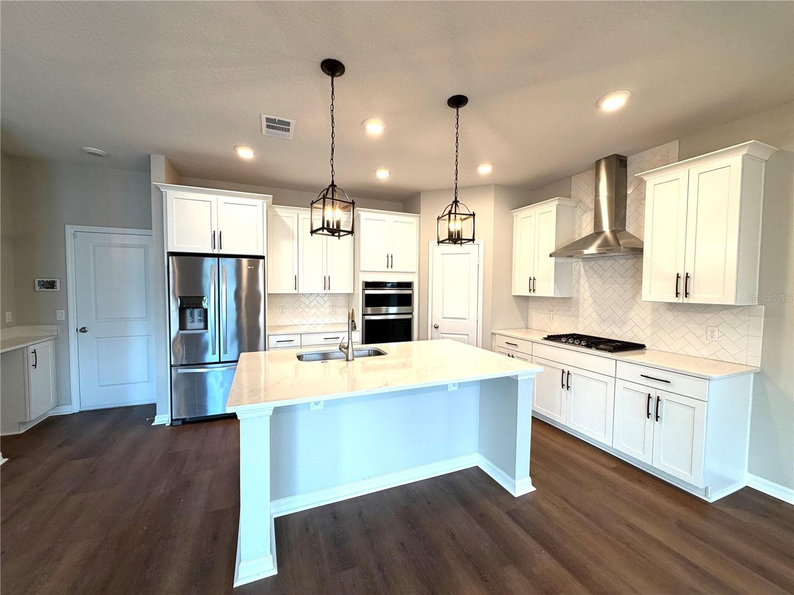 Single Family Residence at 9872 AUREA MOSS LN, ORLANDO, photo 12 of 47