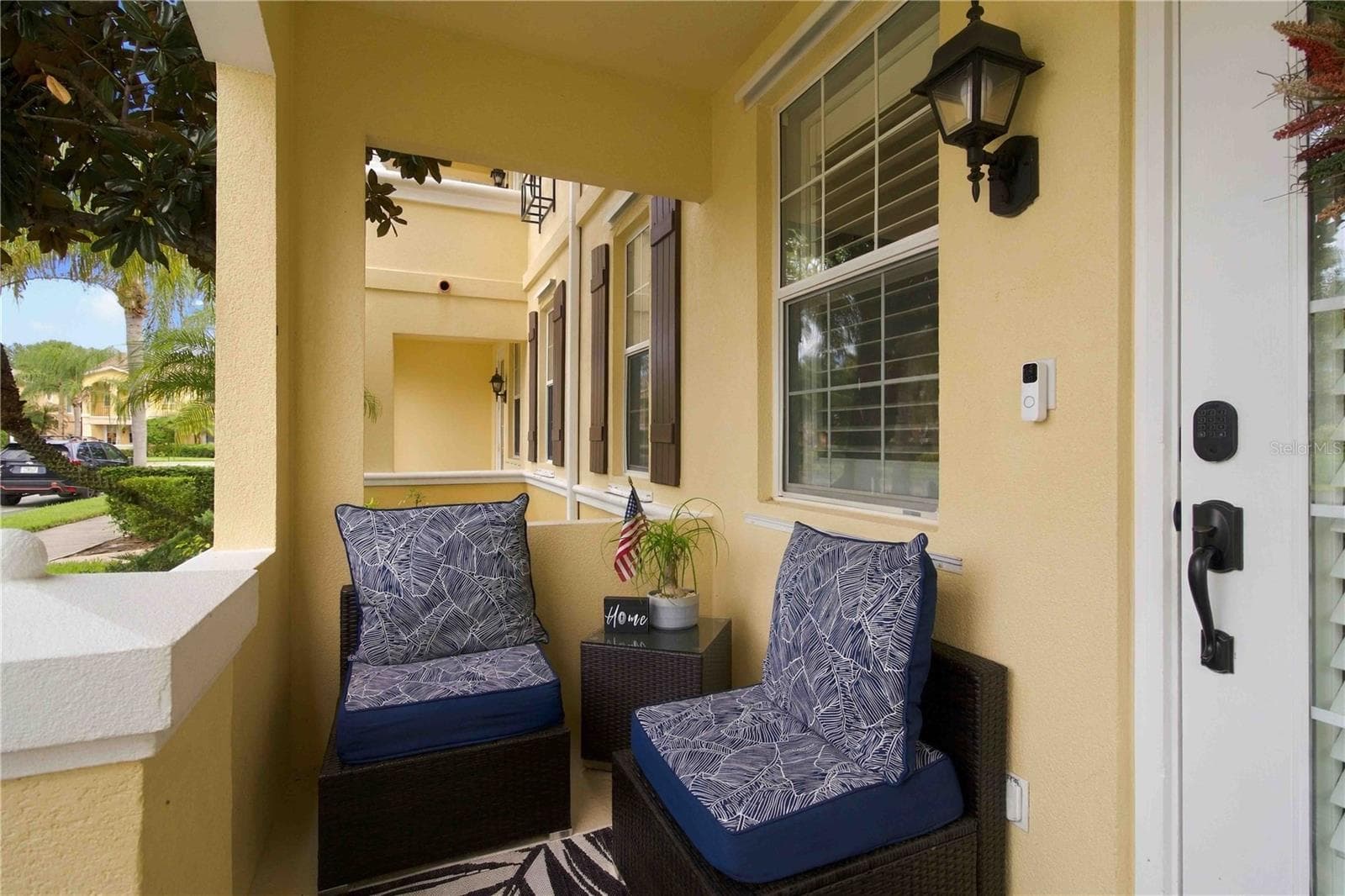 Townhouse at 1511 NAPOLI DR E, SARASOTA, photo 4 of 32