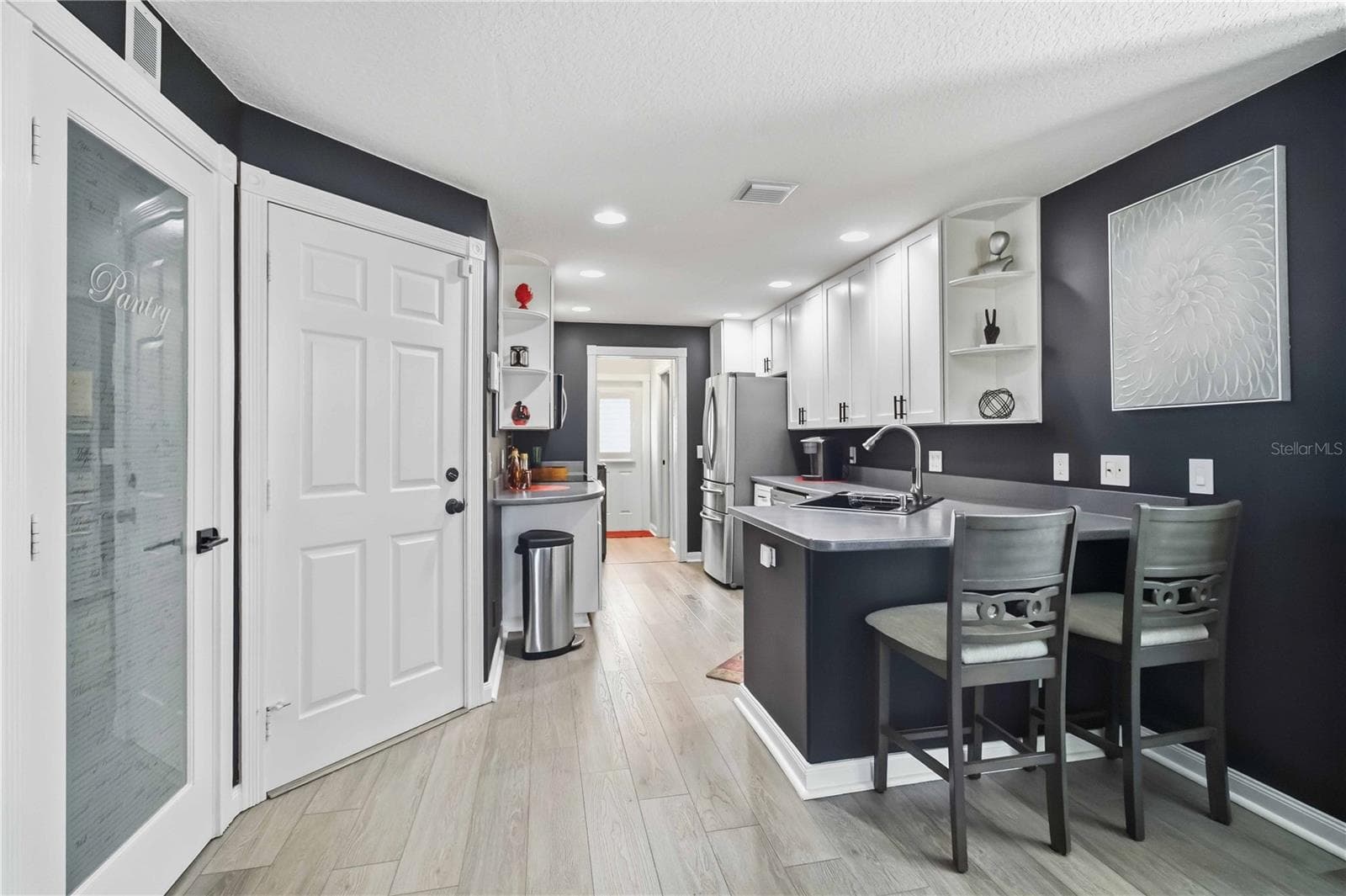 Townhouse at 1511 NAPOLI DR E, SARASOTA, photo 13 of 32