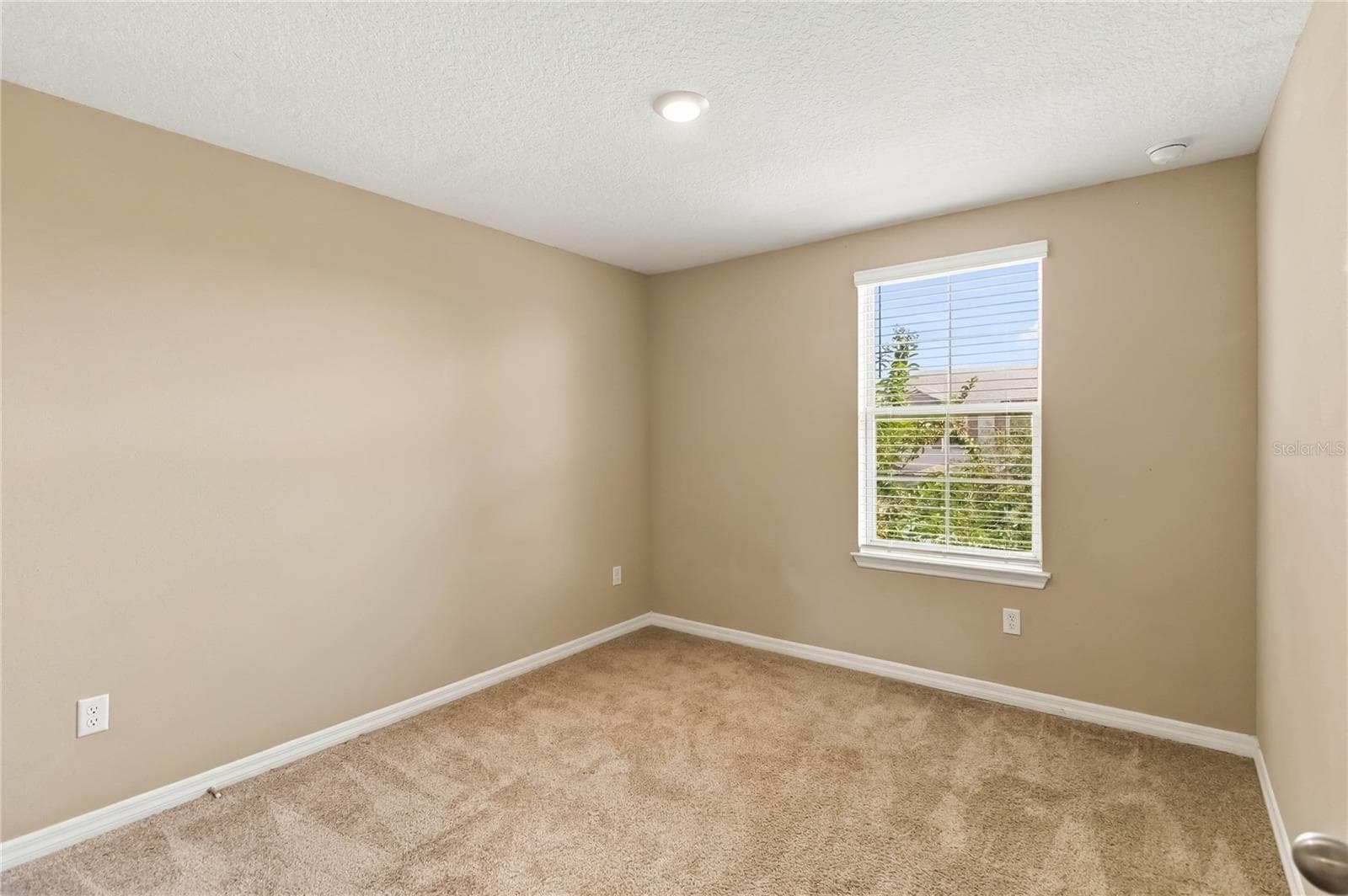 Townhouse at 10114 SALT POINT DR, WINTER GARDEN, photo 28 of 36