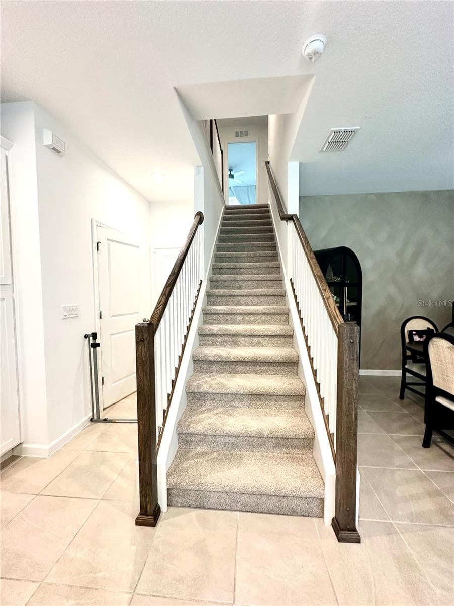 Upgraded staircase - 1123 BOARDWALK PL, KISSIMMEE