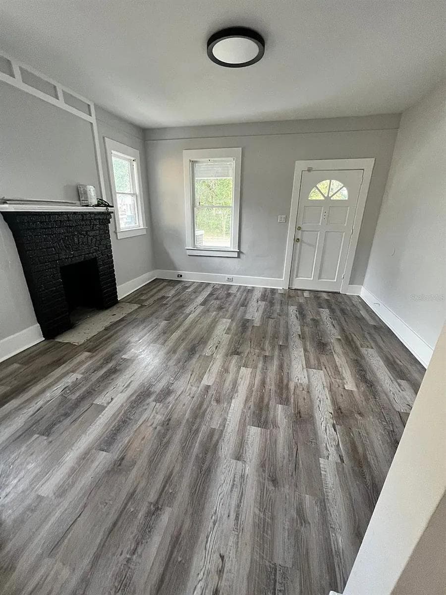 Single Family Residence at 1021 E CAYUGA ST, TAMPA, photo 7 of 41