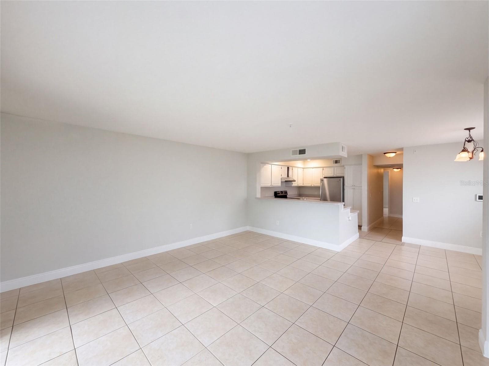 Condominium at 13838 FAIRWAY ISLAND DR #1411, ORLANDO, photo 10 of 33
