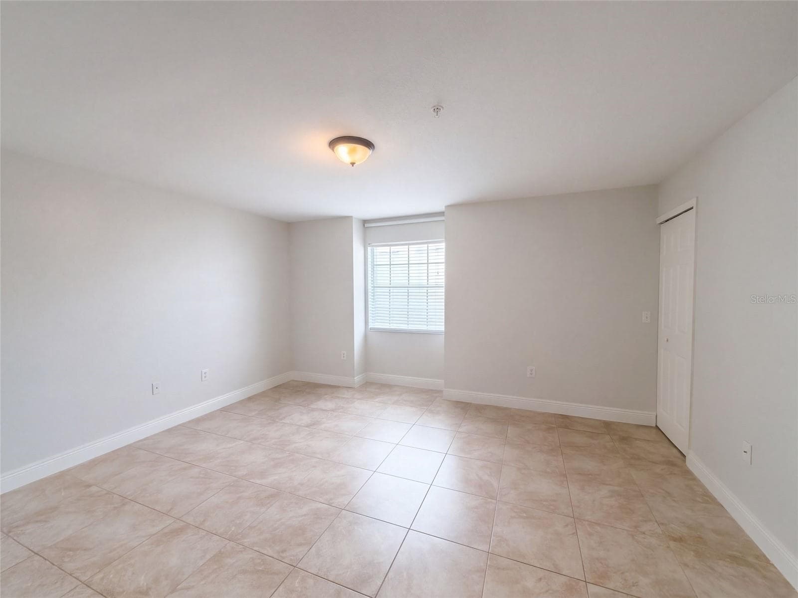 Condominium at 13838 FAIRWAY ISLAND DR #1411, ORLANDO, photo 19 of 33