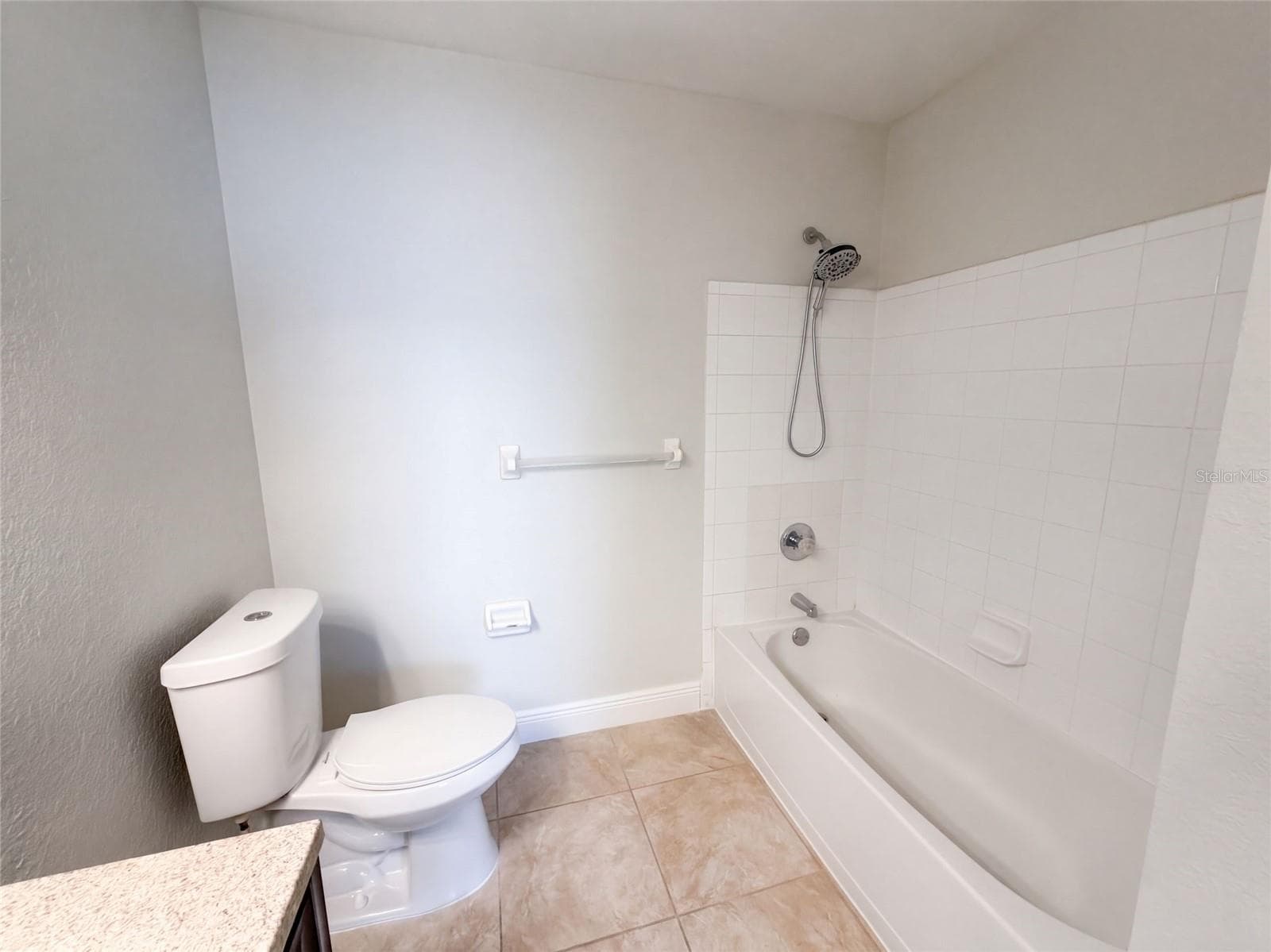 Condominium at 13838 FAIRWAY ISLAND DR #1411, ORLANDO, photo 27 of 33