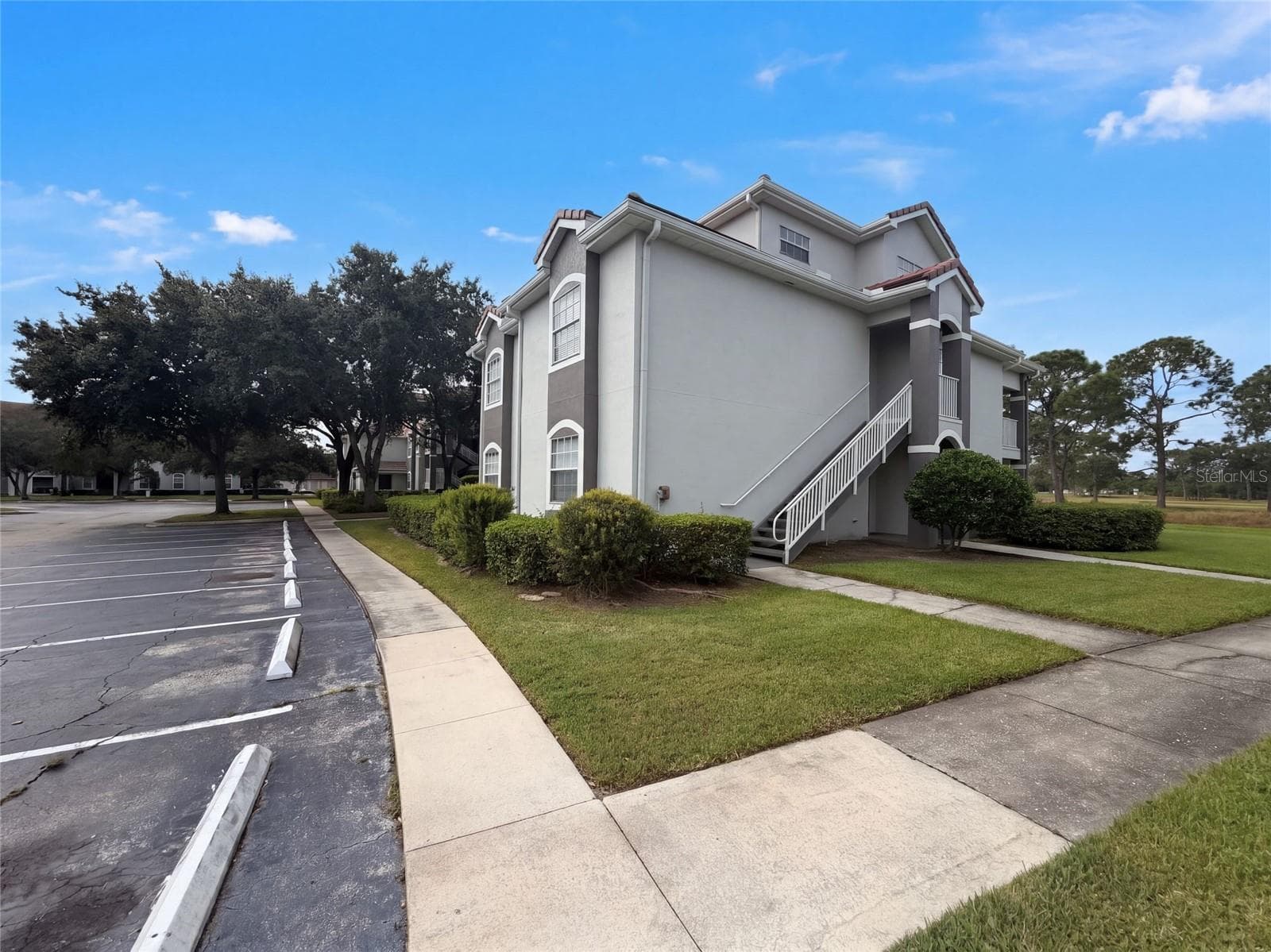 Condominium at 13838 FAIRWAY ISLAND DR #1411, ORLANDO, photo 32 of 33