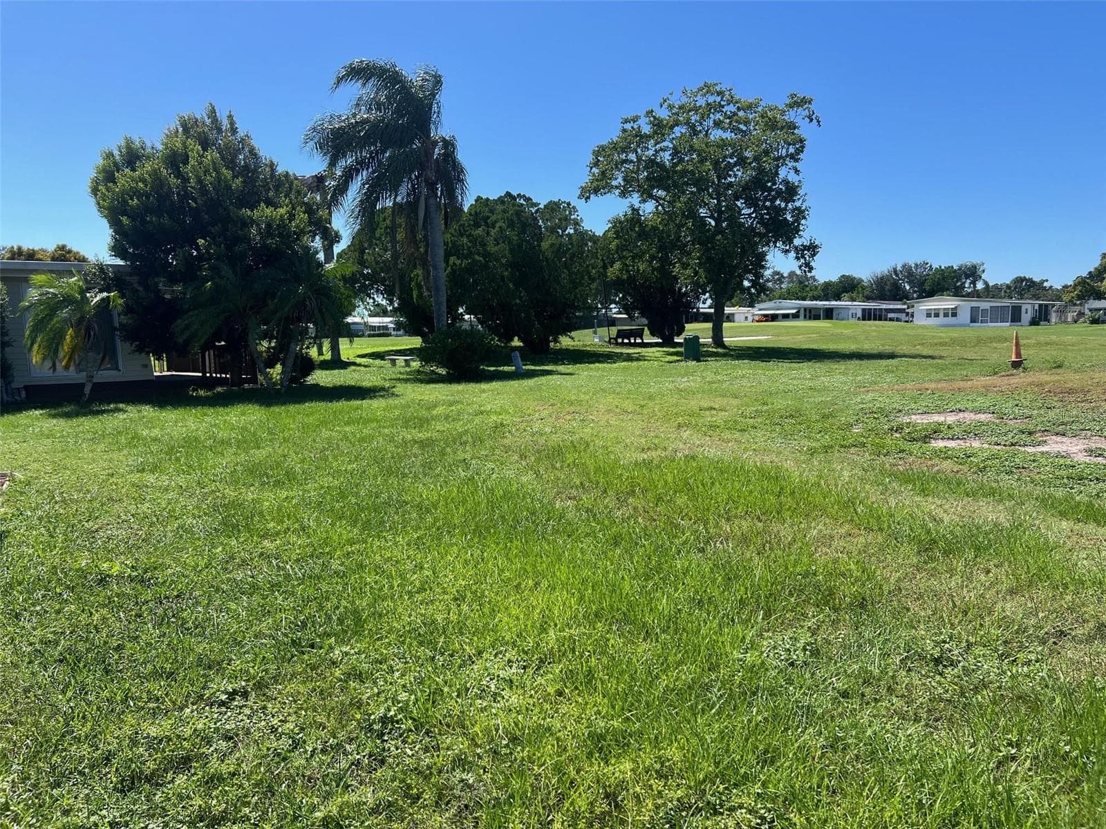 Mobile Home at 15 THATCH PALM ST E, LARGO, photo 5 of 29