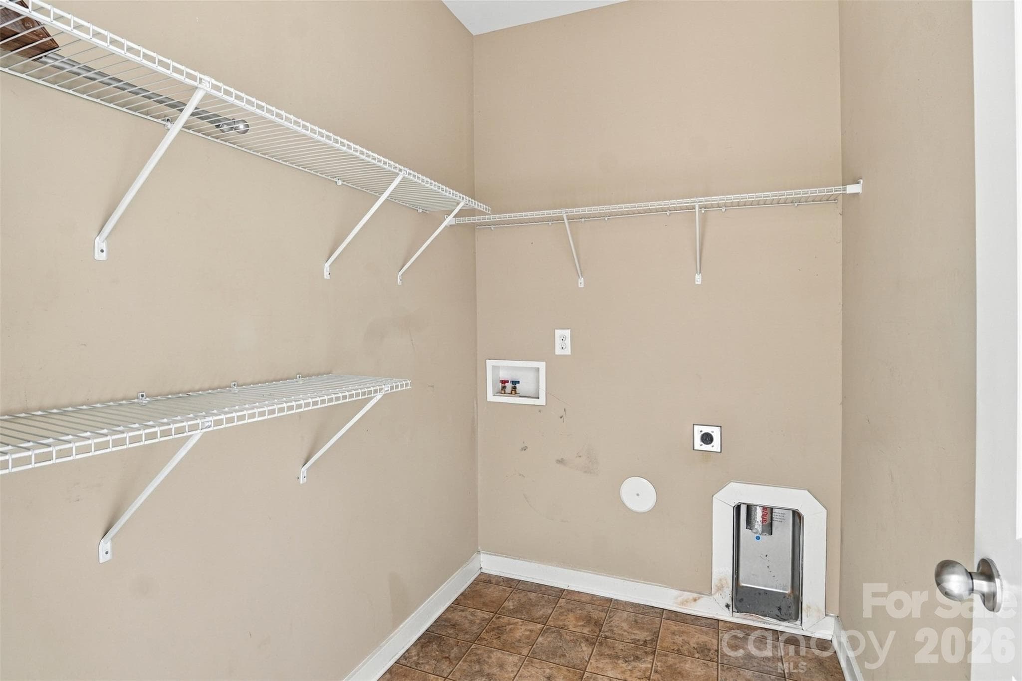 Townhouse at 433 Battery Circle, Clover, photo 12 of 32