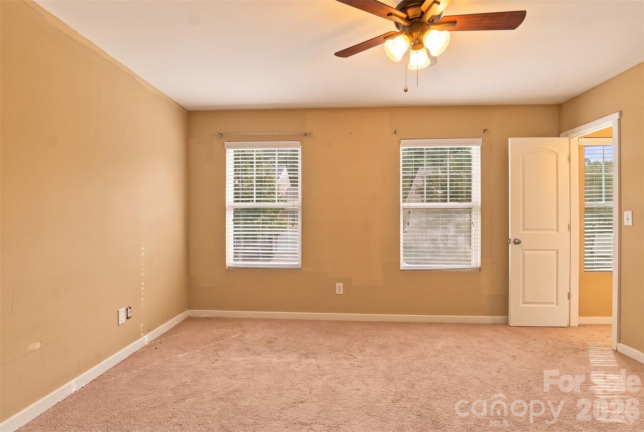 Townhouse at 433 Battery Circle, Clover, photo 22 of 32