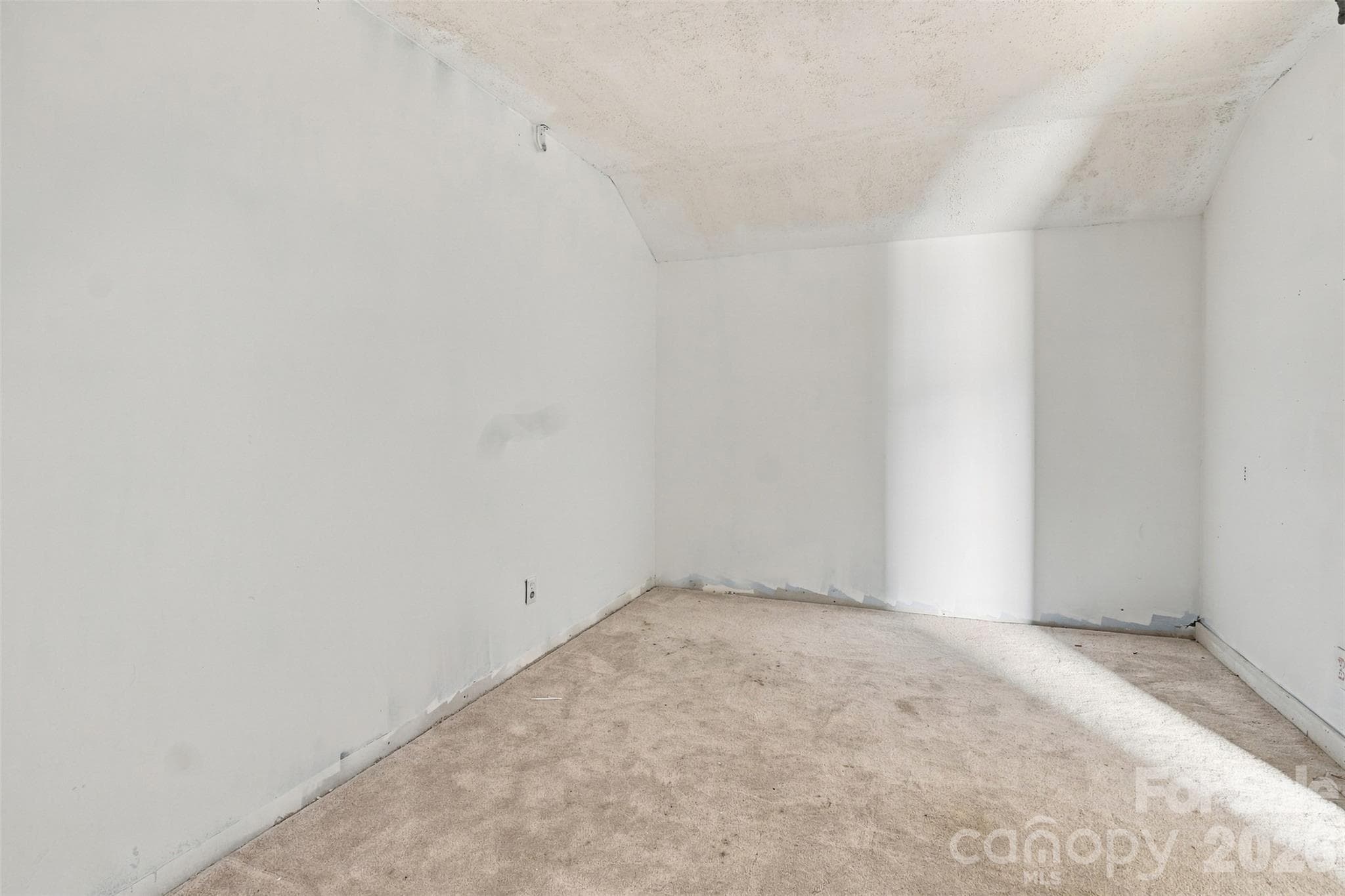 Townhouse at 433 Battery Circle, Clover, photo 25 of 32
