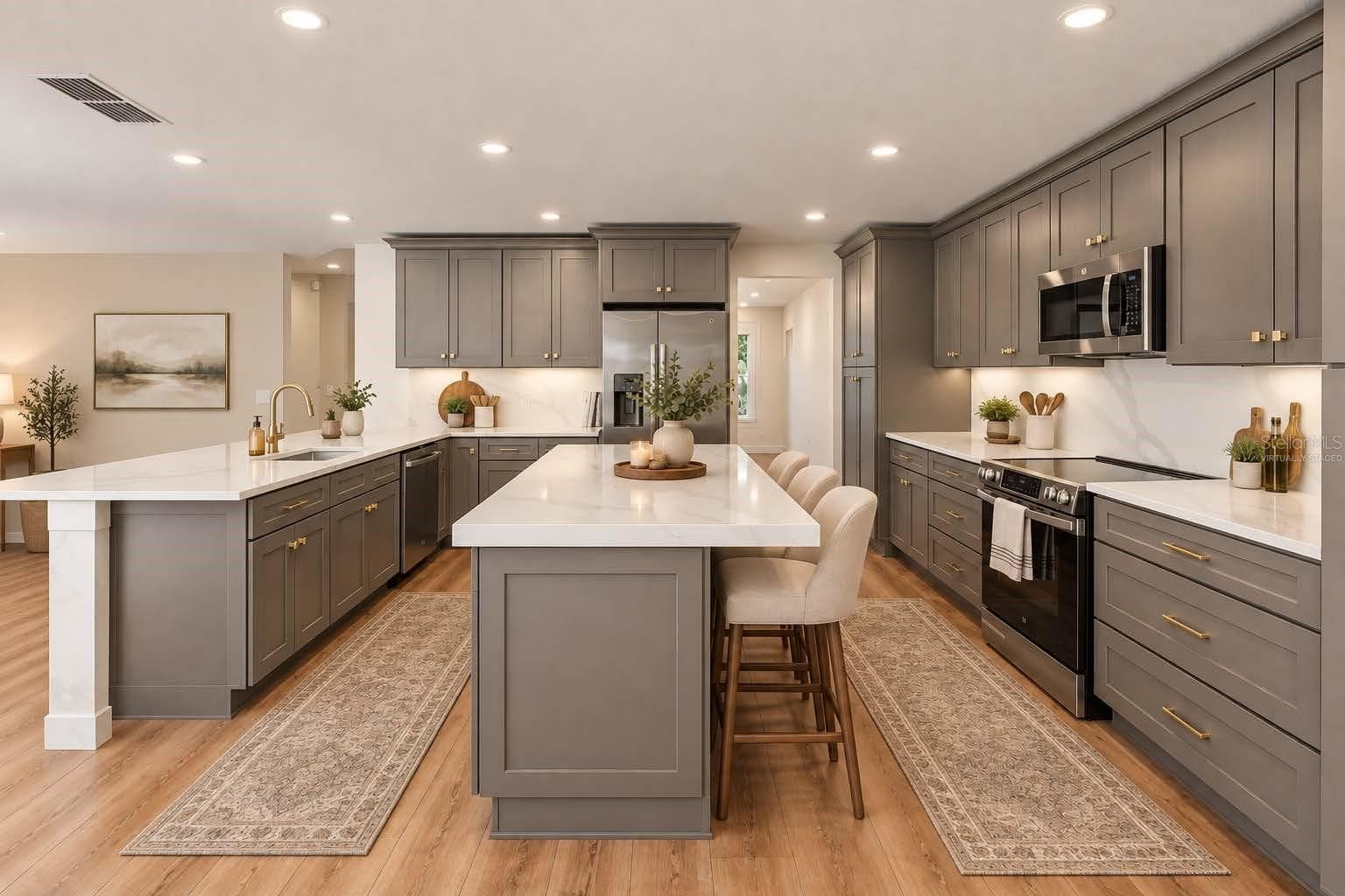 Virtually staged to show bartop seating - 13044 BELLERIVE LN, ORLANDO
