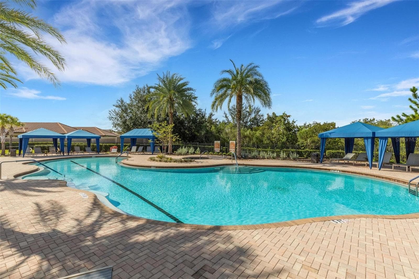 Single Family Residence at 8413 ALBERATA VISTA DR, TAMPA, photo 159 of 163