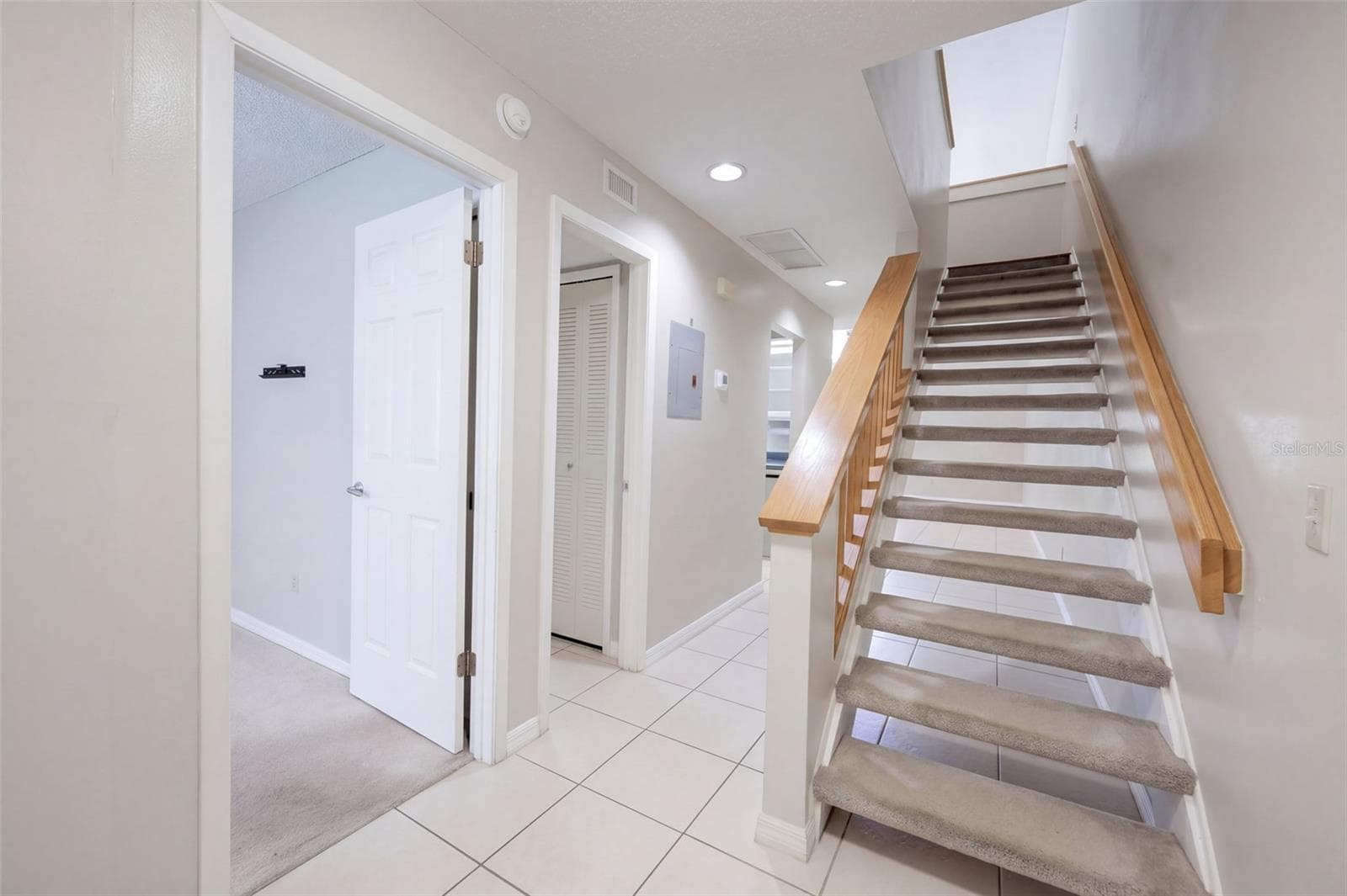 Townhouse at 499 CLUB DR, WINTER SPRINGS, photo 10 of 36