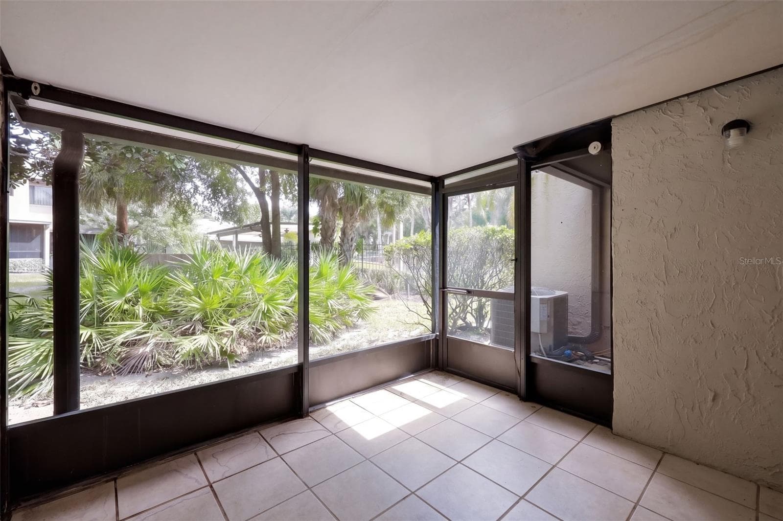Townhouse at 499 CLUB DR, WINTER SPRINGS, photo 17 of 36