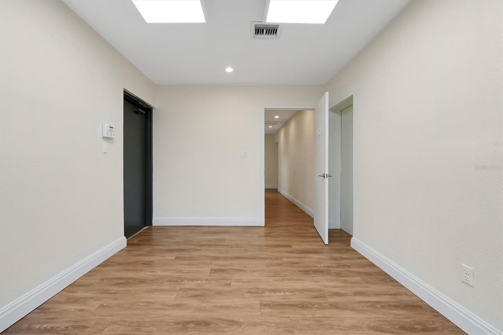 Office at 2020 E ROBINSON ST, ORLANDO, photo 38 of 43