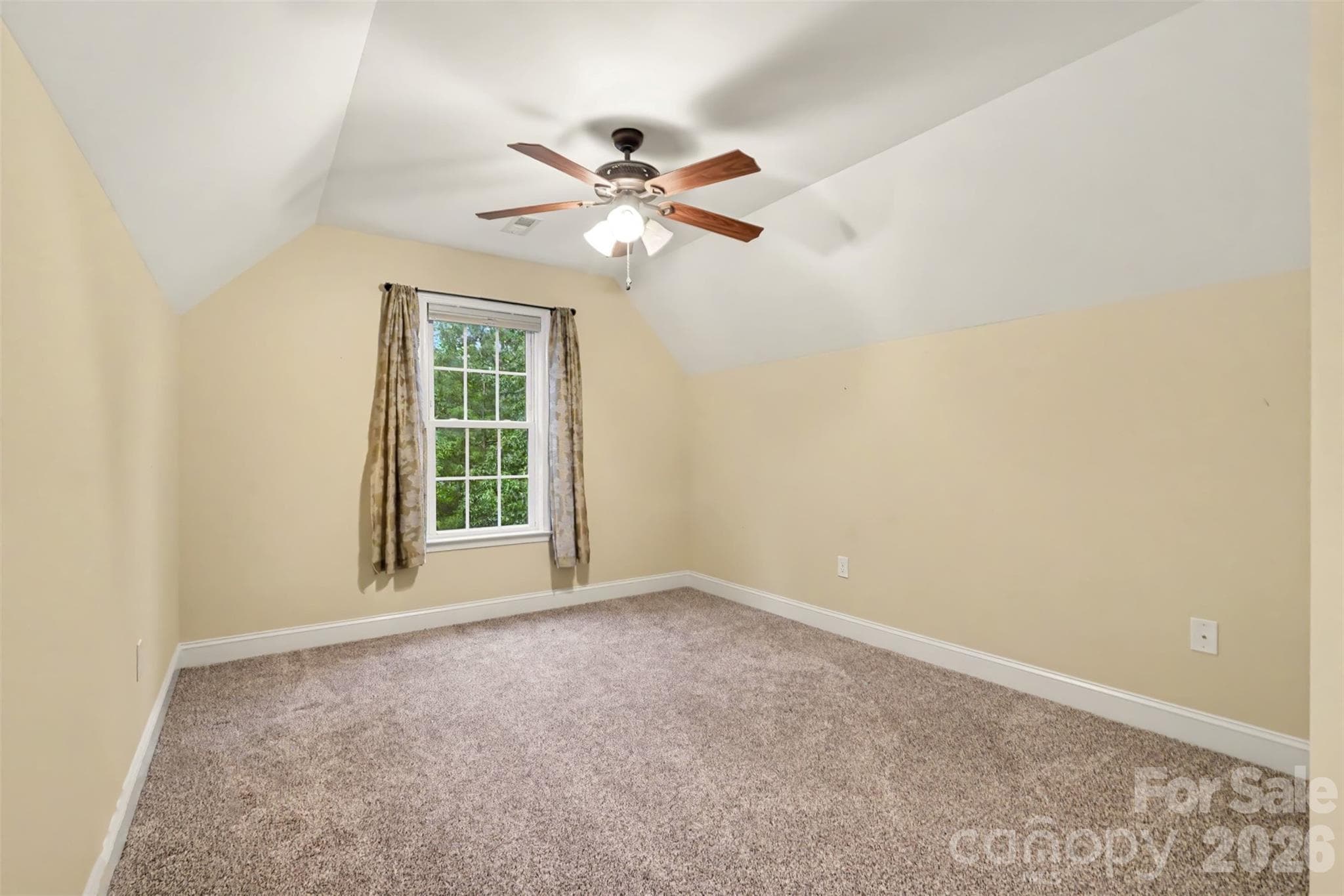 Bonus Room - 5123 Beckenham Lane, Concord